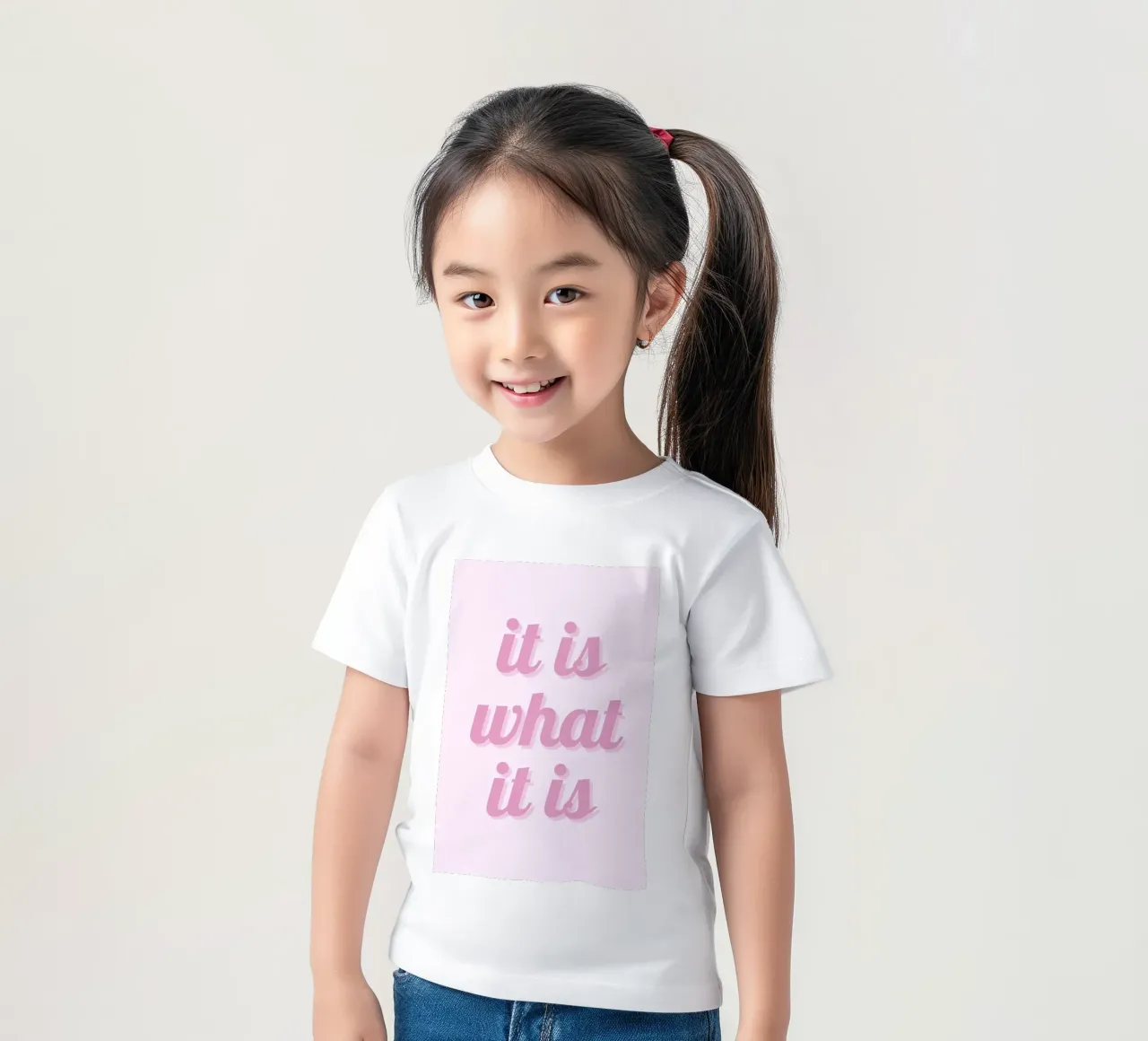 Impression esthétique rose "It Is What It Is" (C'est ce que c'est) t-shirt enfant de homdeco