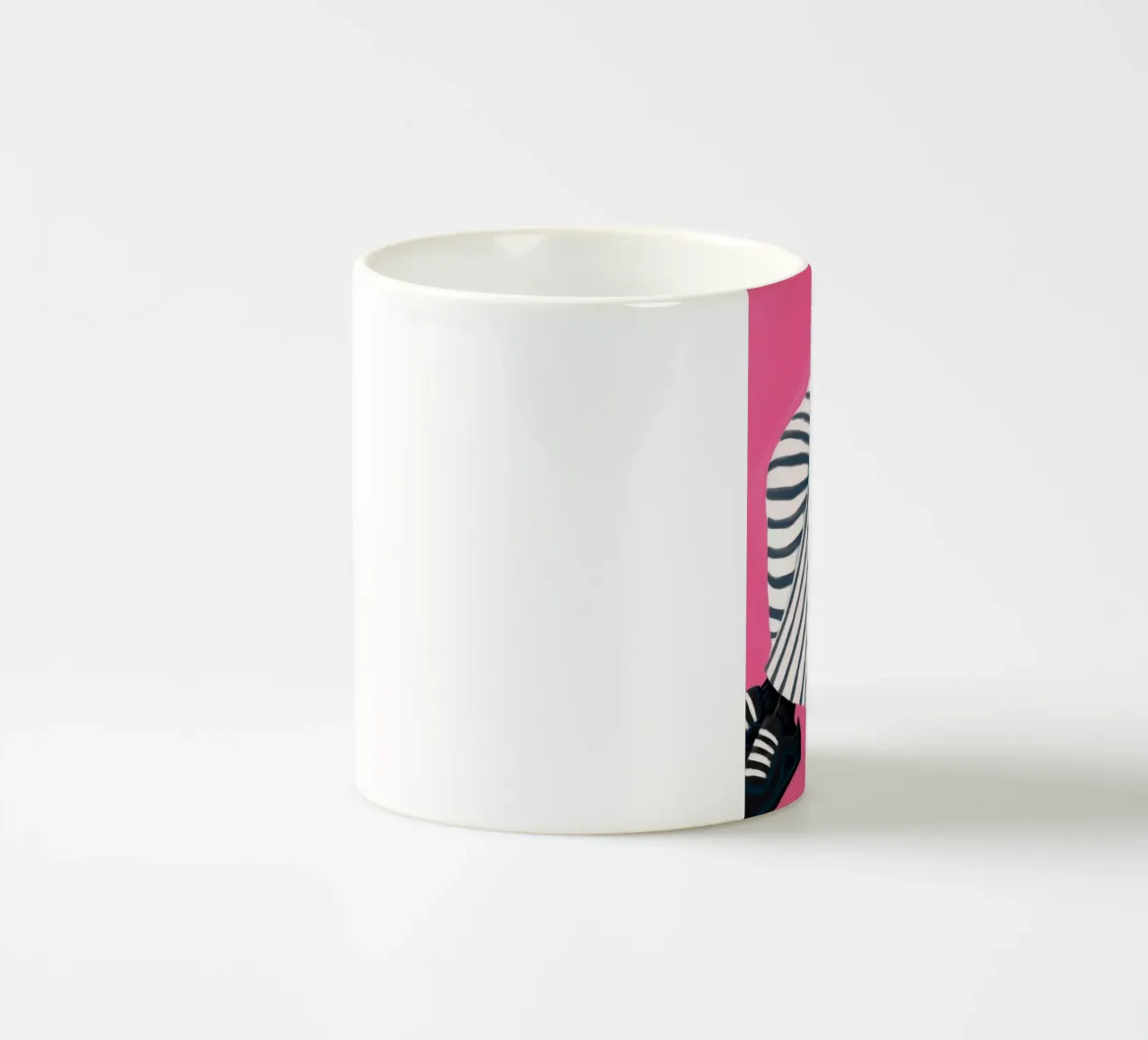 Tavolo da caffè a righe tazza in ceramica da Thistle Bloom