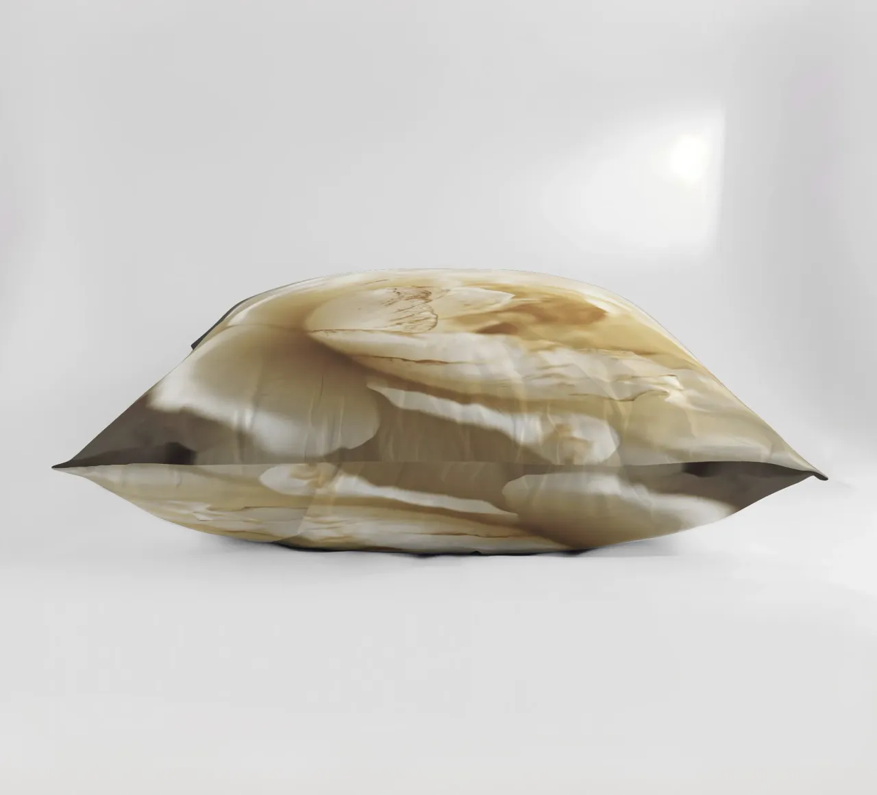 Peony In Soft Light cuscino da treechild