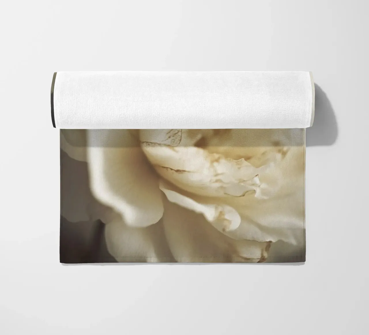 Peony In Soft Light telo mare da treechild