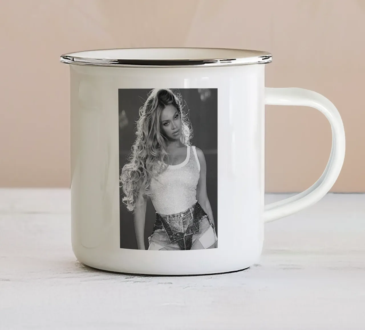 Beyonce tazza in smalto da Musadad Shop