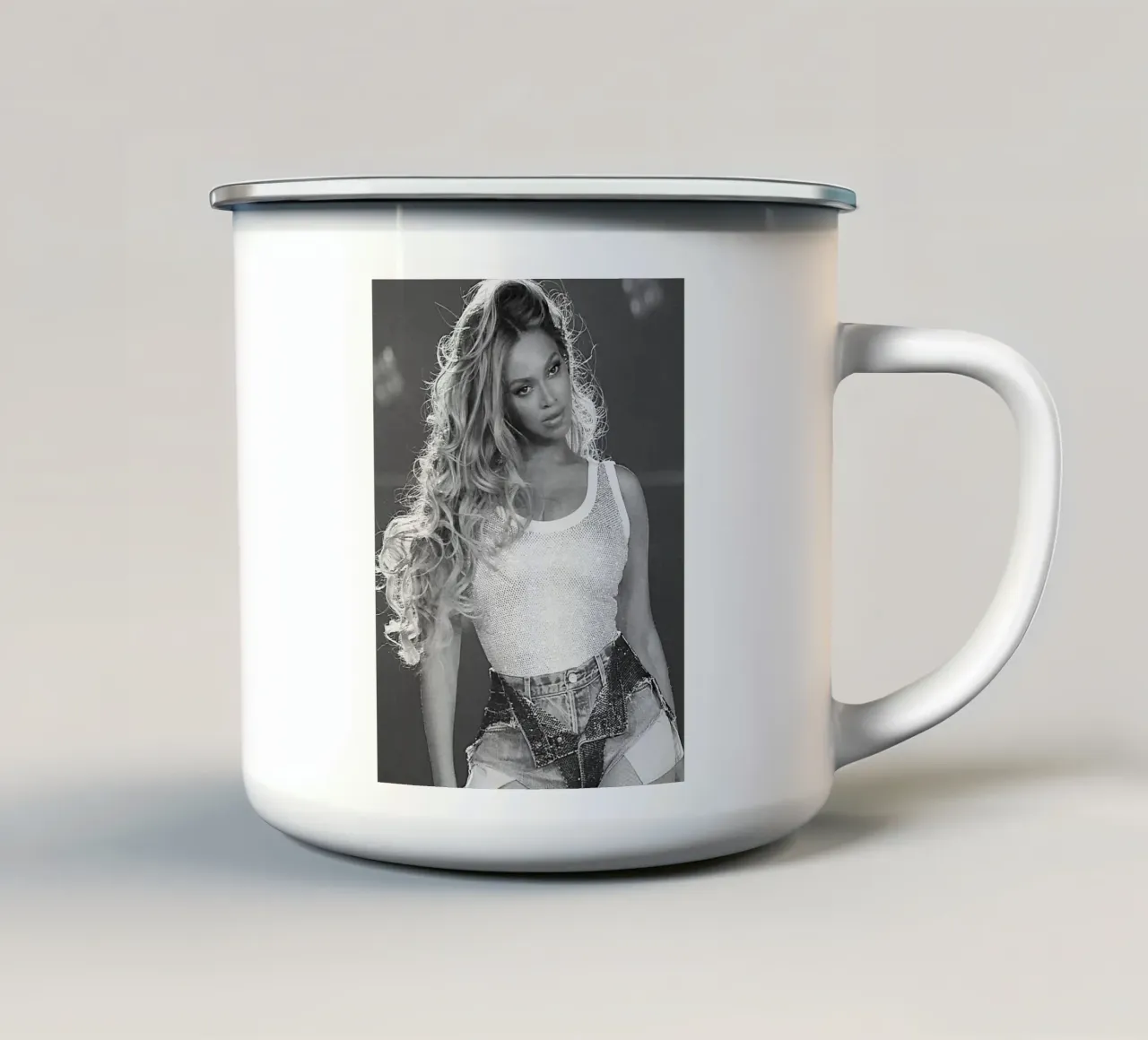 Beyonce tazza in smalto da Musadad Shop