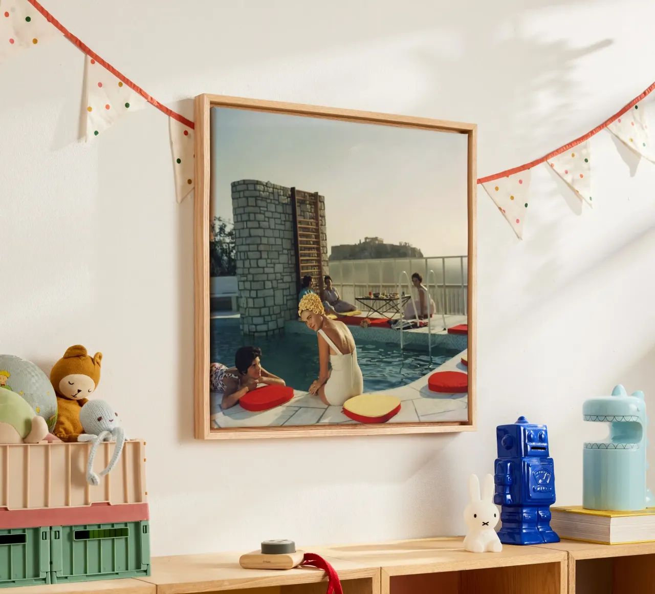 Slim Aarons - Sexy bikini canvas by The Poster UK
