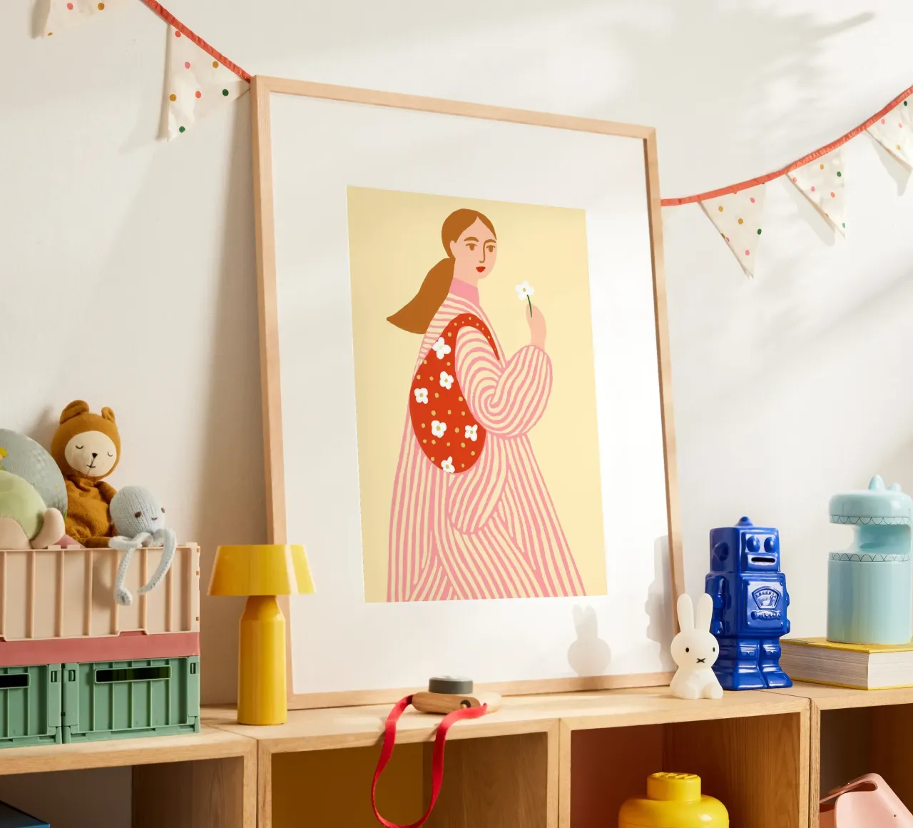 Poster Donna boho con fiore e borsa floreale poster con telaio in plastica da vintagepod