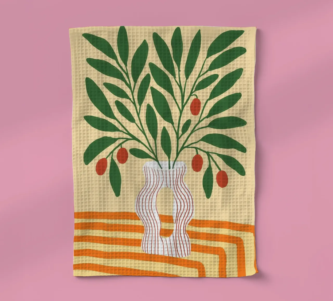 Poster abstrait "Berries in Wavy Vase" (Baies dans un vase ondulé) Boho torchon de vintagepod