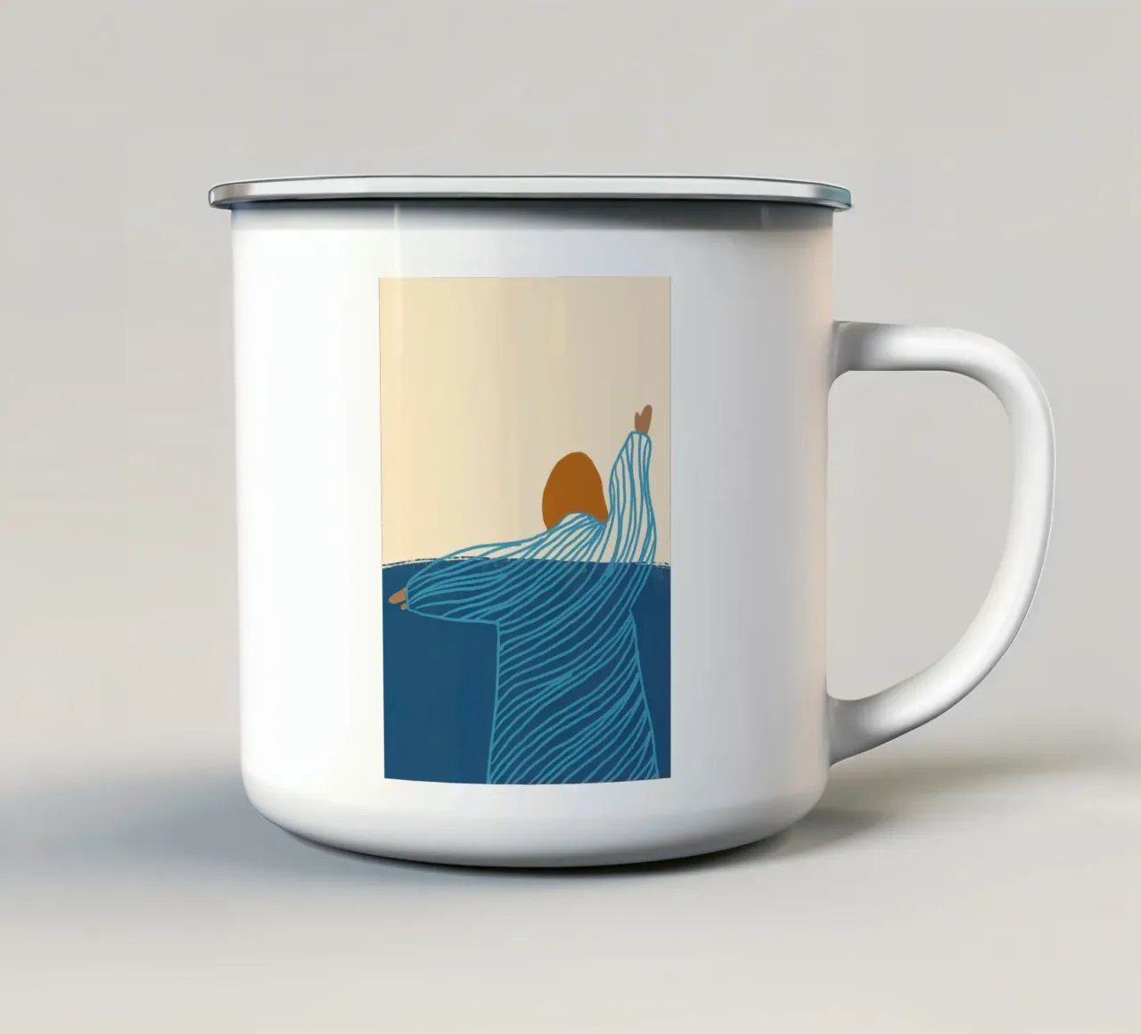 Donna che nuota nell'oceano Poster boho tazza in smalto da vintagepod
