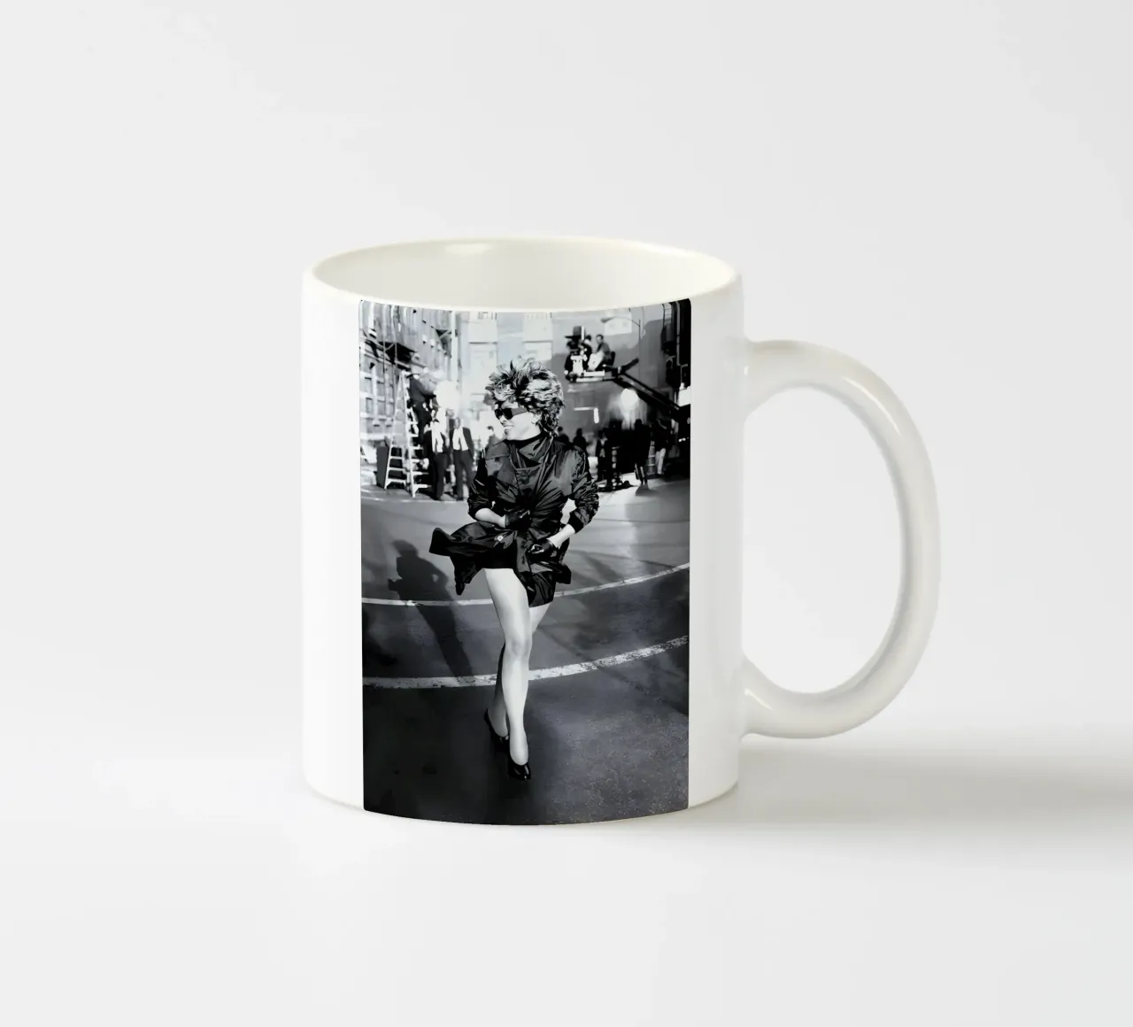 Tina Turner sorriso Bw tazza in ceramica da NEVER OVER SALE