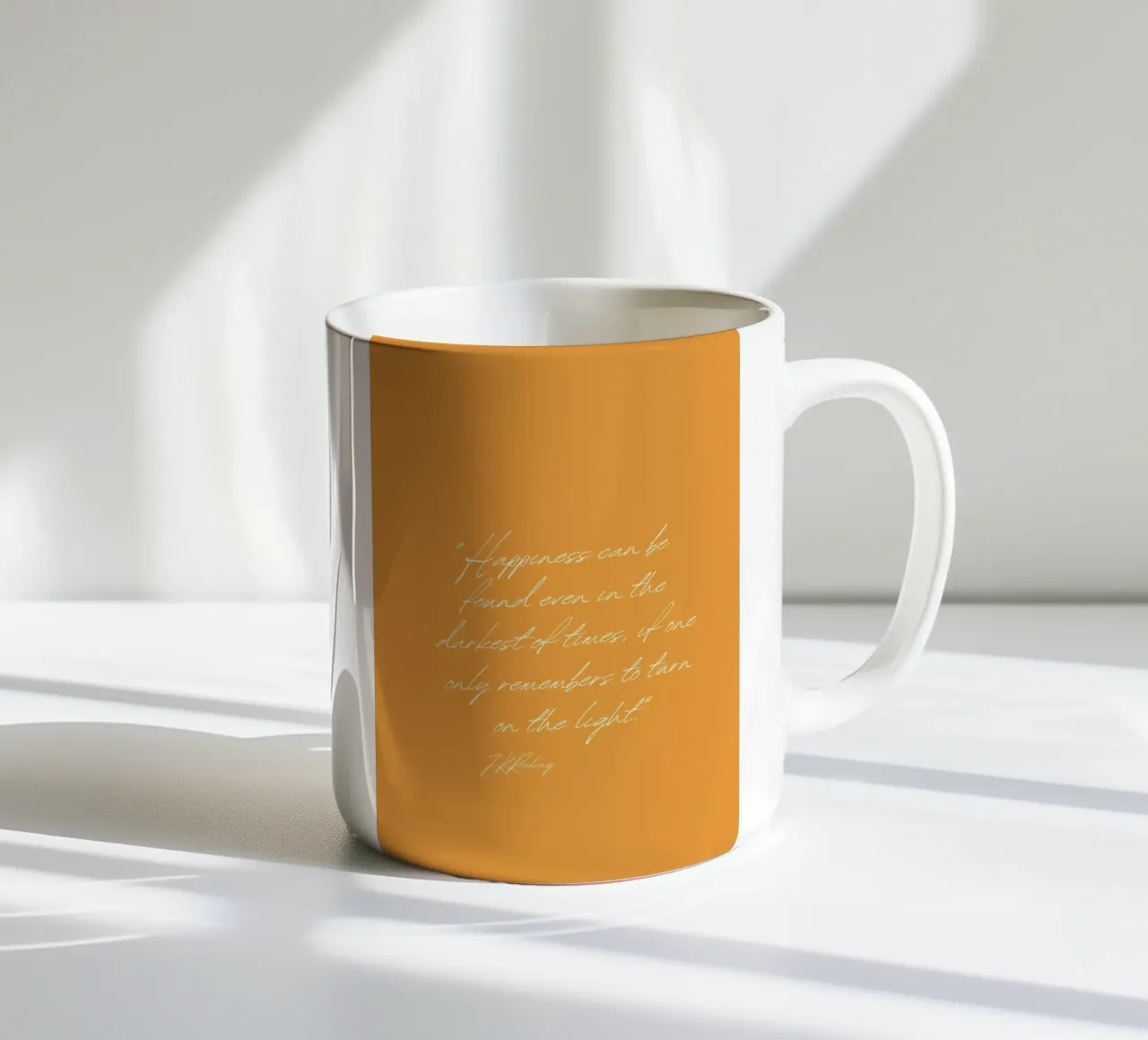 Poster "Accendi la luce" con citazione di J.K. Rowling tazza in ceramica da vintagepod