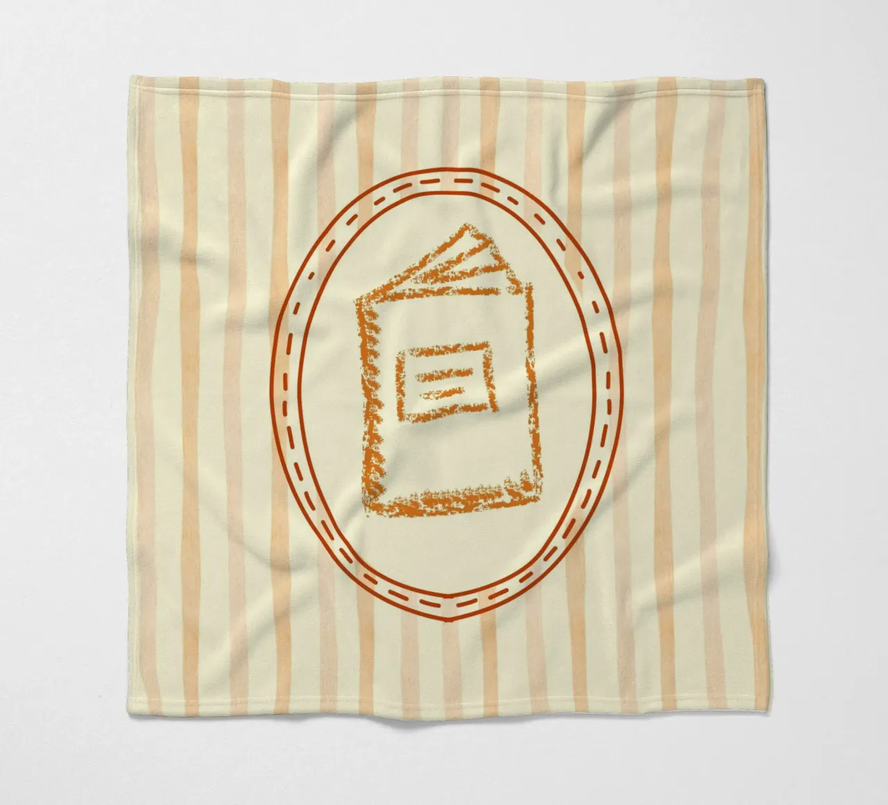 Libro minimalista in cornice ovale Library Art coperta in pile da vintagepod