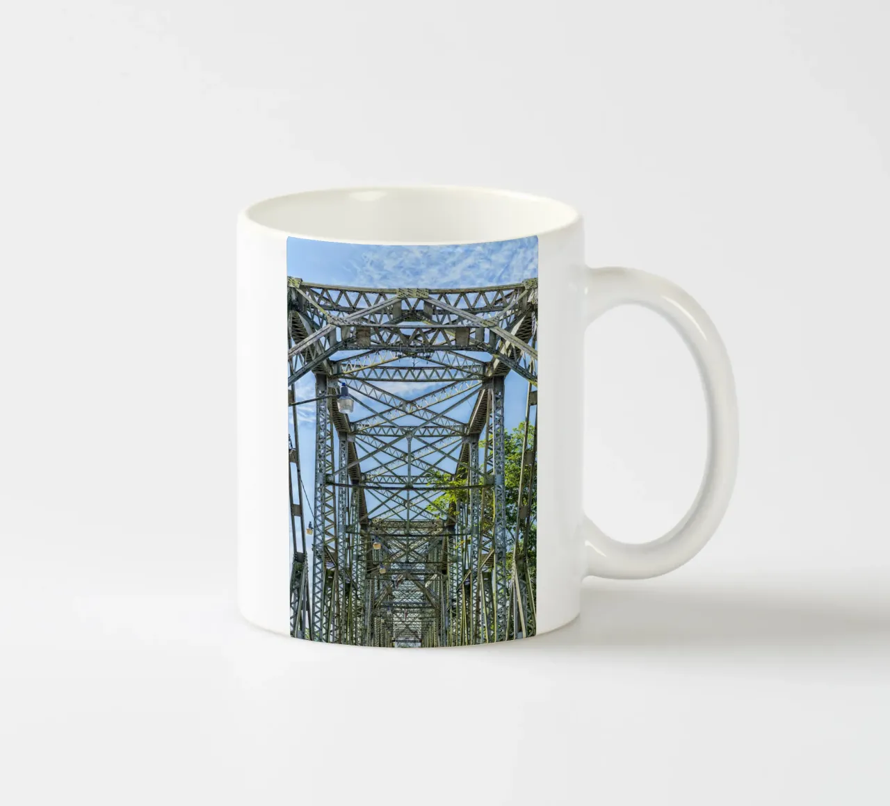 Vecchio ponte in acciaio tazza in ceramica da Curious Collections by Marielle Leenders