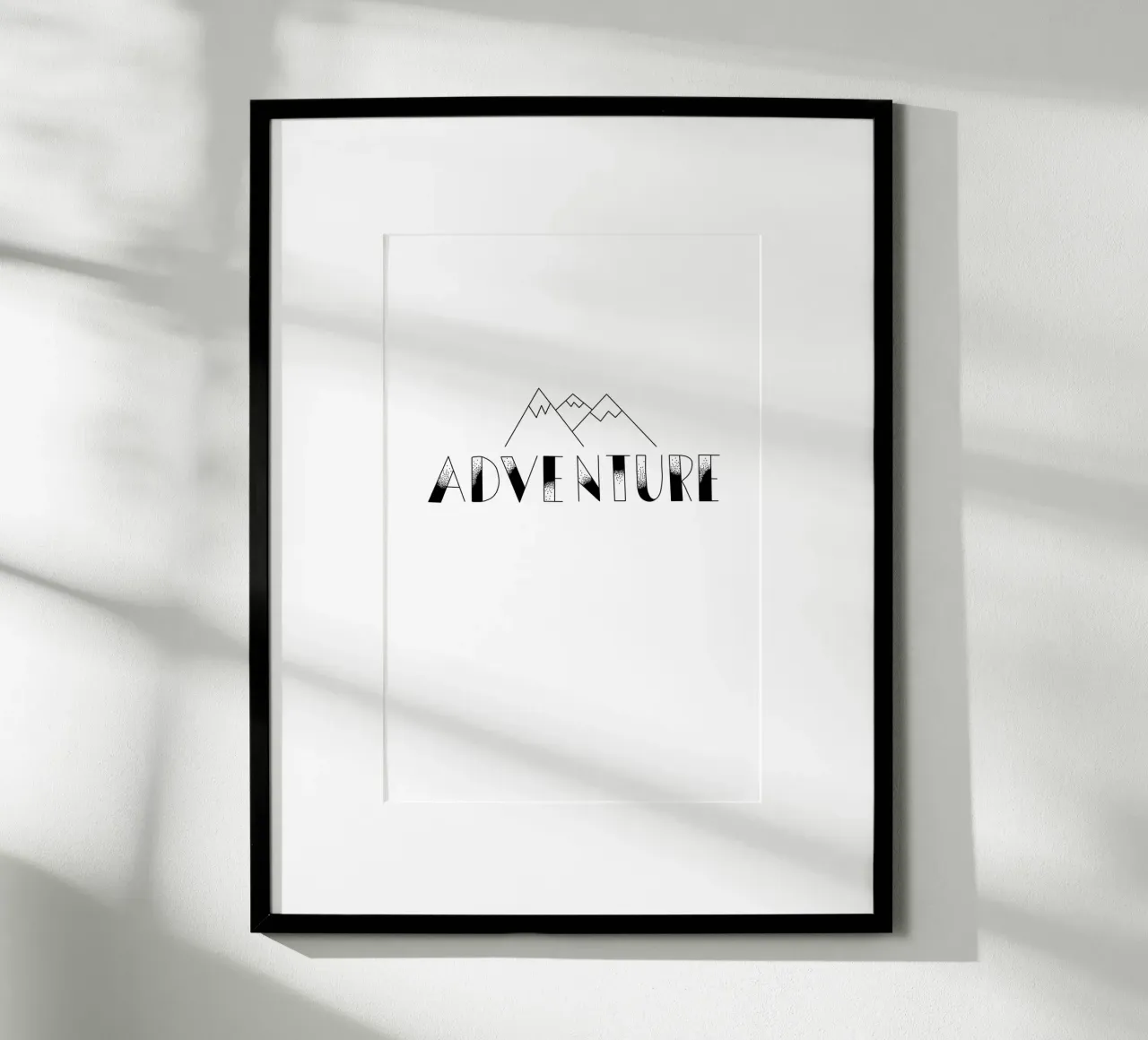 Sete di avventura poster con telaio in legno da Mia Nissen