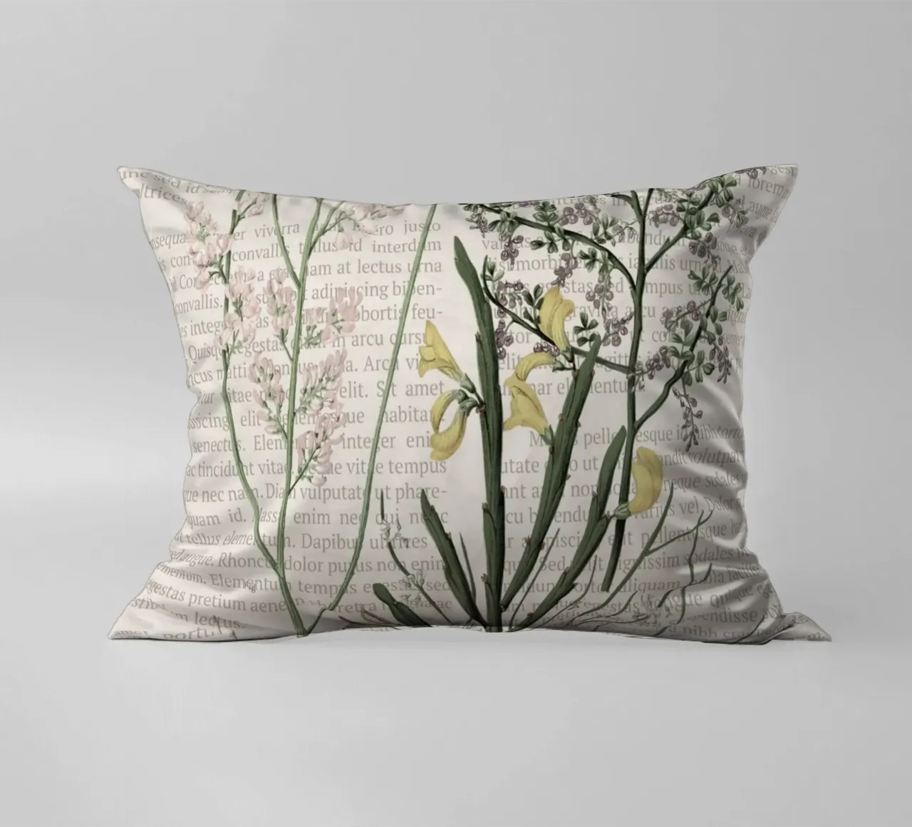 Poster botanico d'epoca su Iris e Baby's Breath cuscino da vintagepod