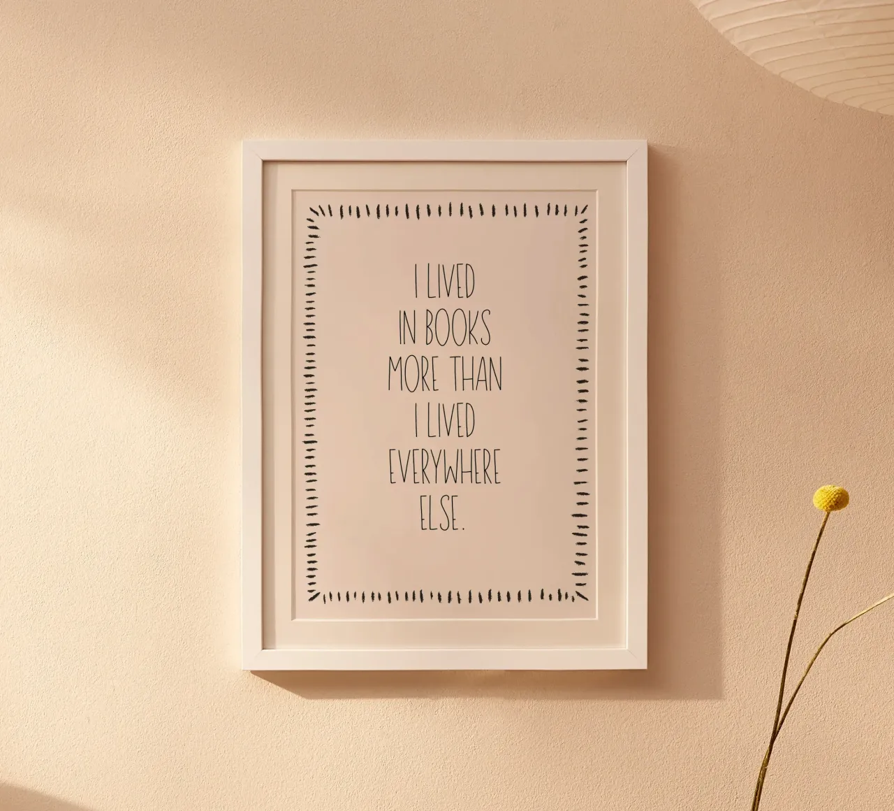 Poster minimalista con citazione libresca "I lived in books" (Ho vissuto nei libri) poster da vintagepod