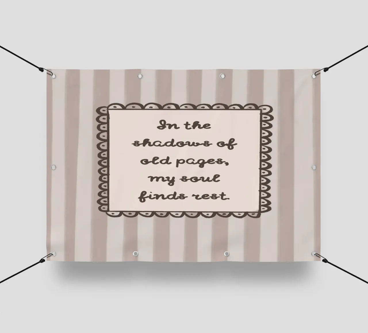 "In de schaduwen van oude bladzijden" Bookish Quote pvc-zeil van vintagepod