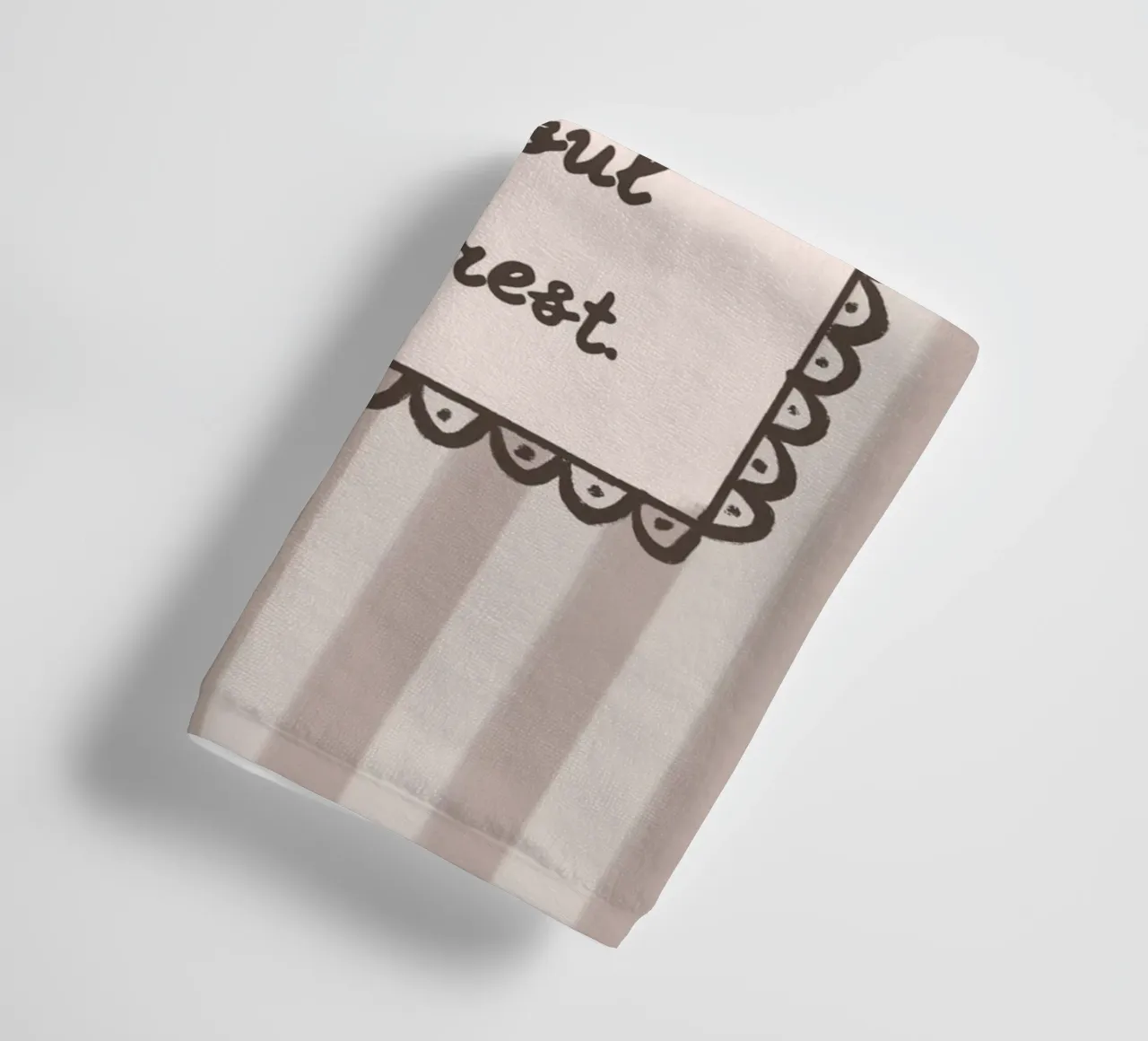 "In de schaduwen van oude bladzijden" Bookish Quote badhanddoek van vintagepod