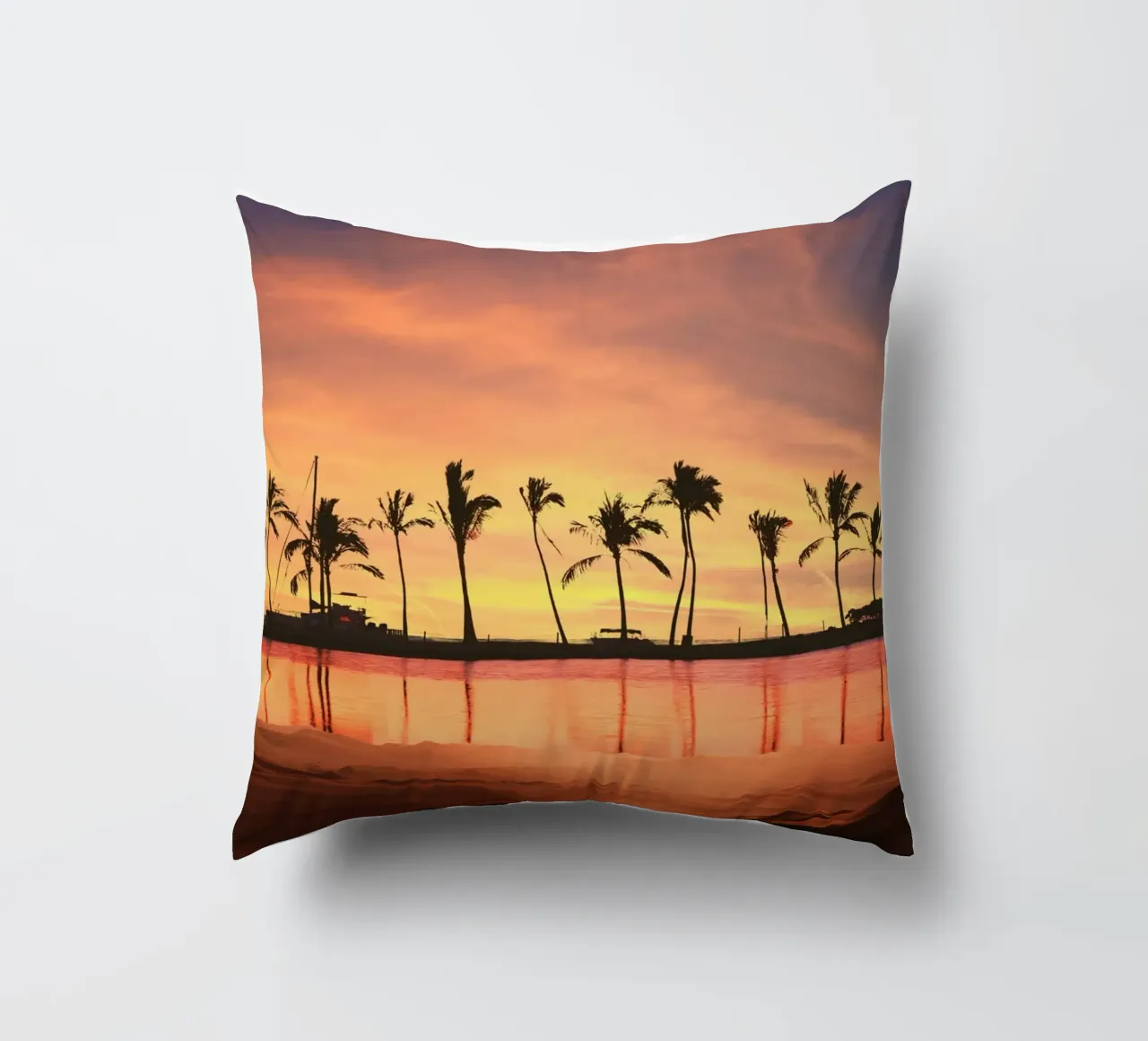 Tramonto tropicale con palme cuscino da Berwies Artwork