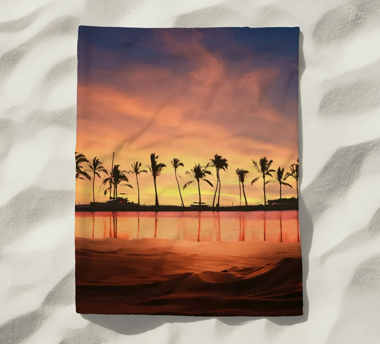 Tramonto tropicale con palme telo mare da Berwies Artwork