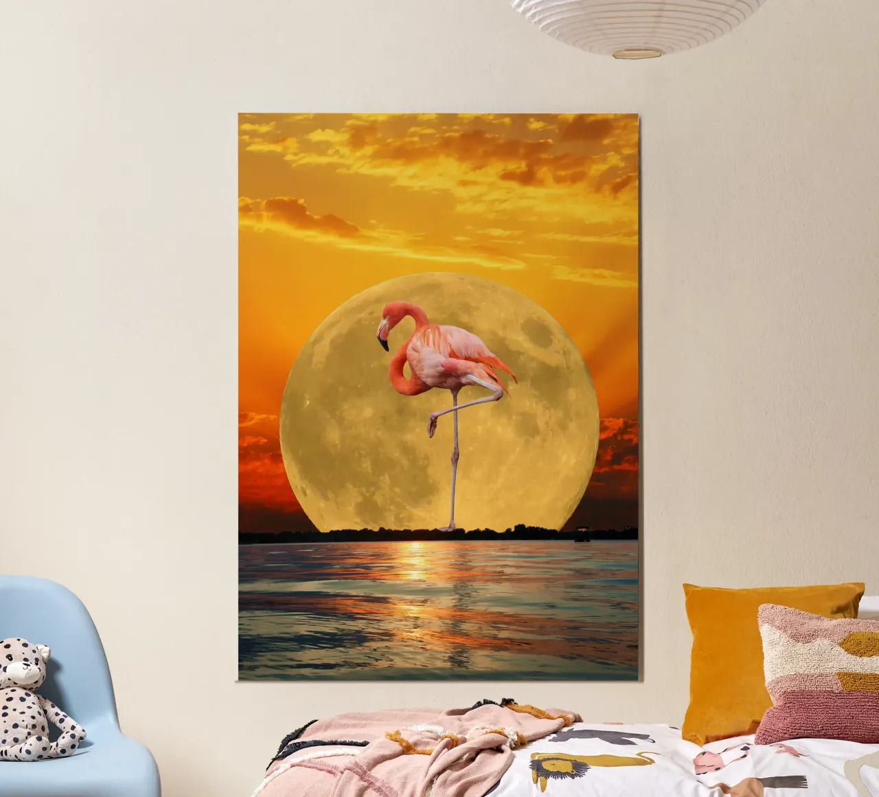 Flamenco de pie en el agua con la luna poster de Berwies Artwork