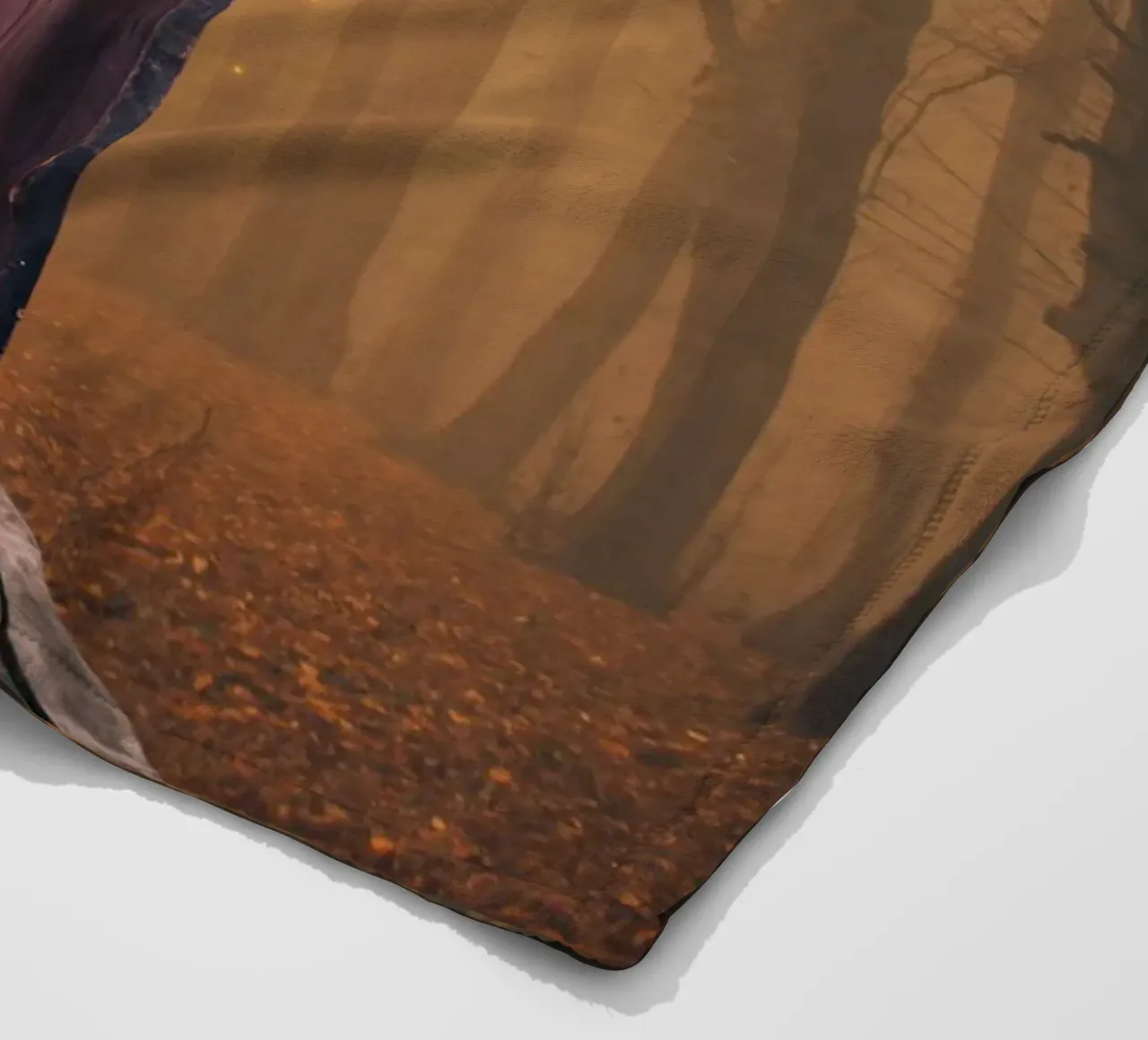Porta mistica nella foresta coperta in pile da Berwies Artwork