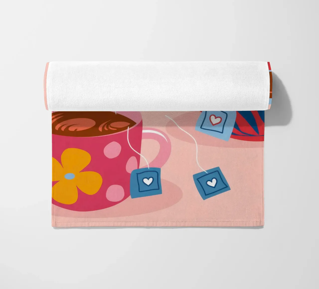 Una tazza d'amore telo mare da Thistle Bloom