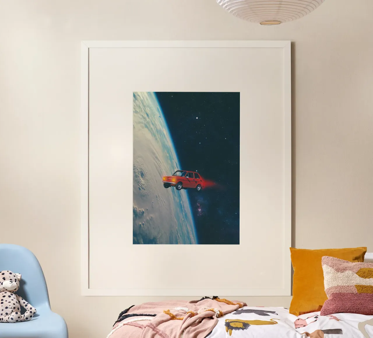 Rotes Auto in der Umlaufbahn Hahnemühle von Dapidoka