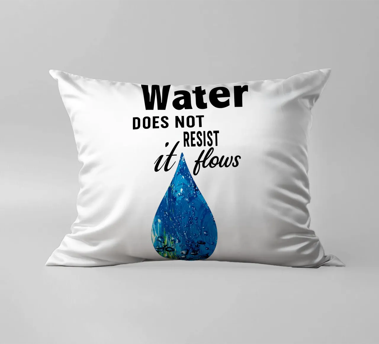 Water does not resist; it flows. cuscino da Vintage Van Gogh