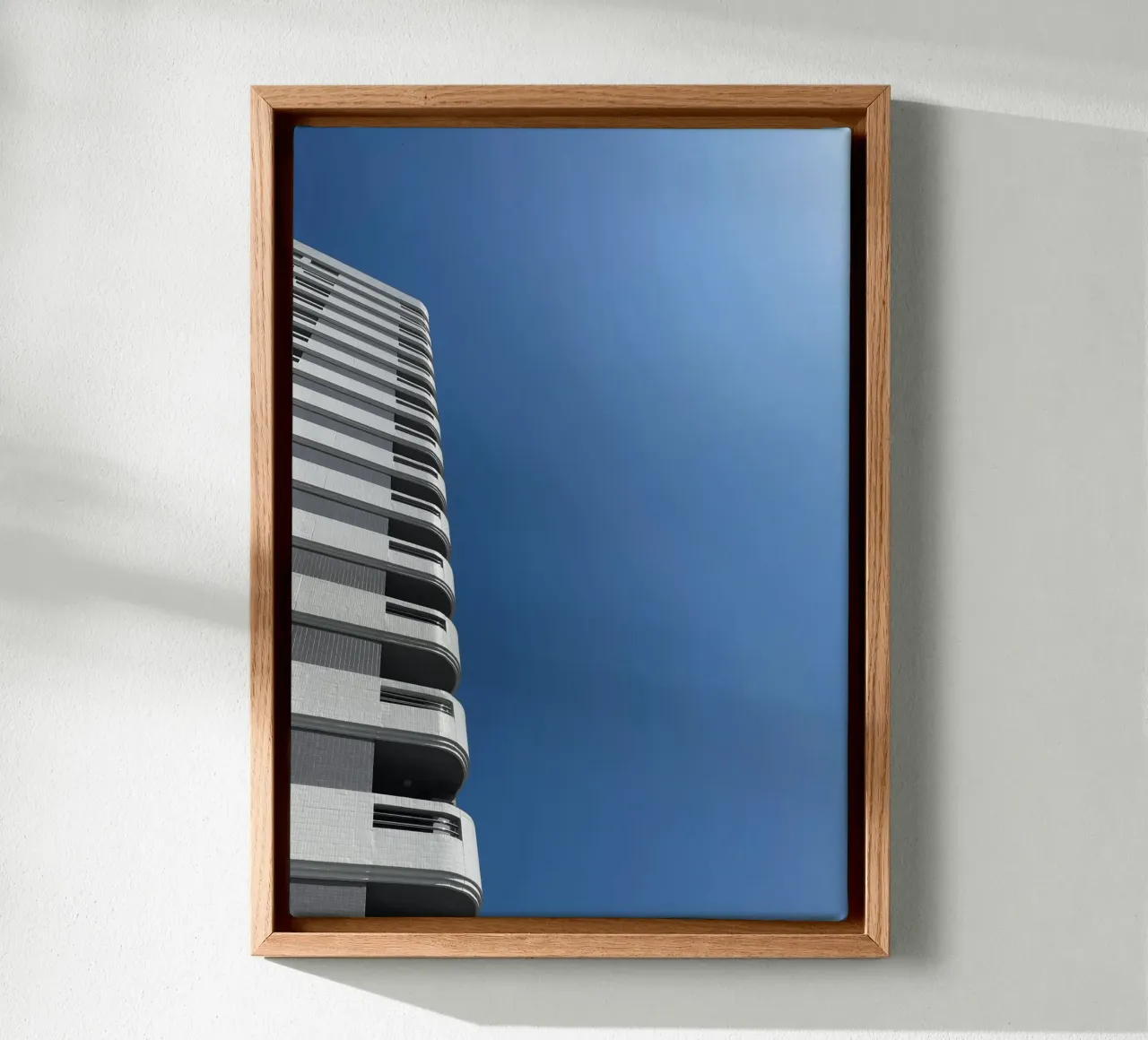 Bangkok High - Hotel in Thailandia tela con Cornice a cassetta da Roamance Studio