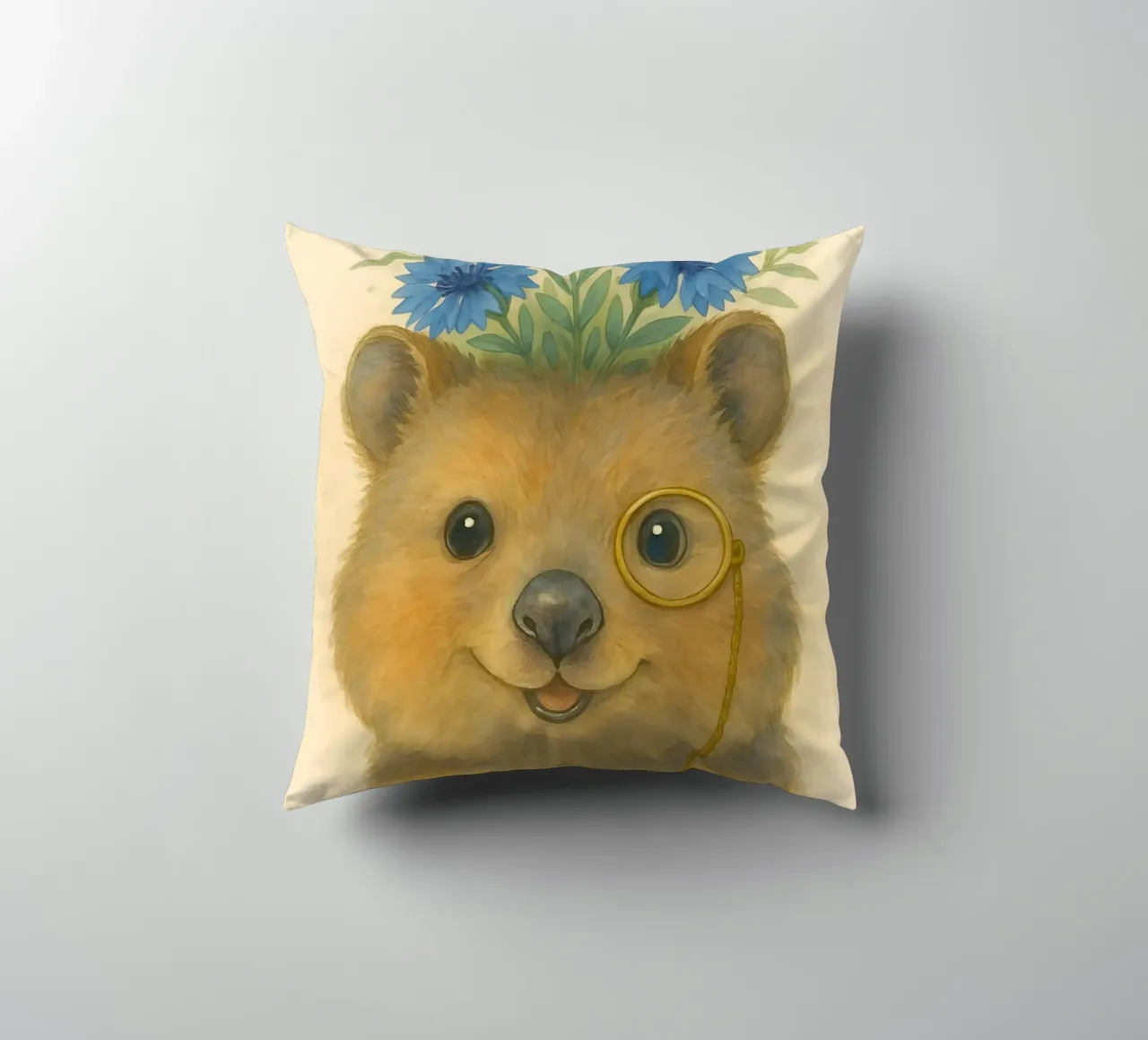 Lo studioso allegro: Quokka con fiordalisi cuscino da Graceful Desine