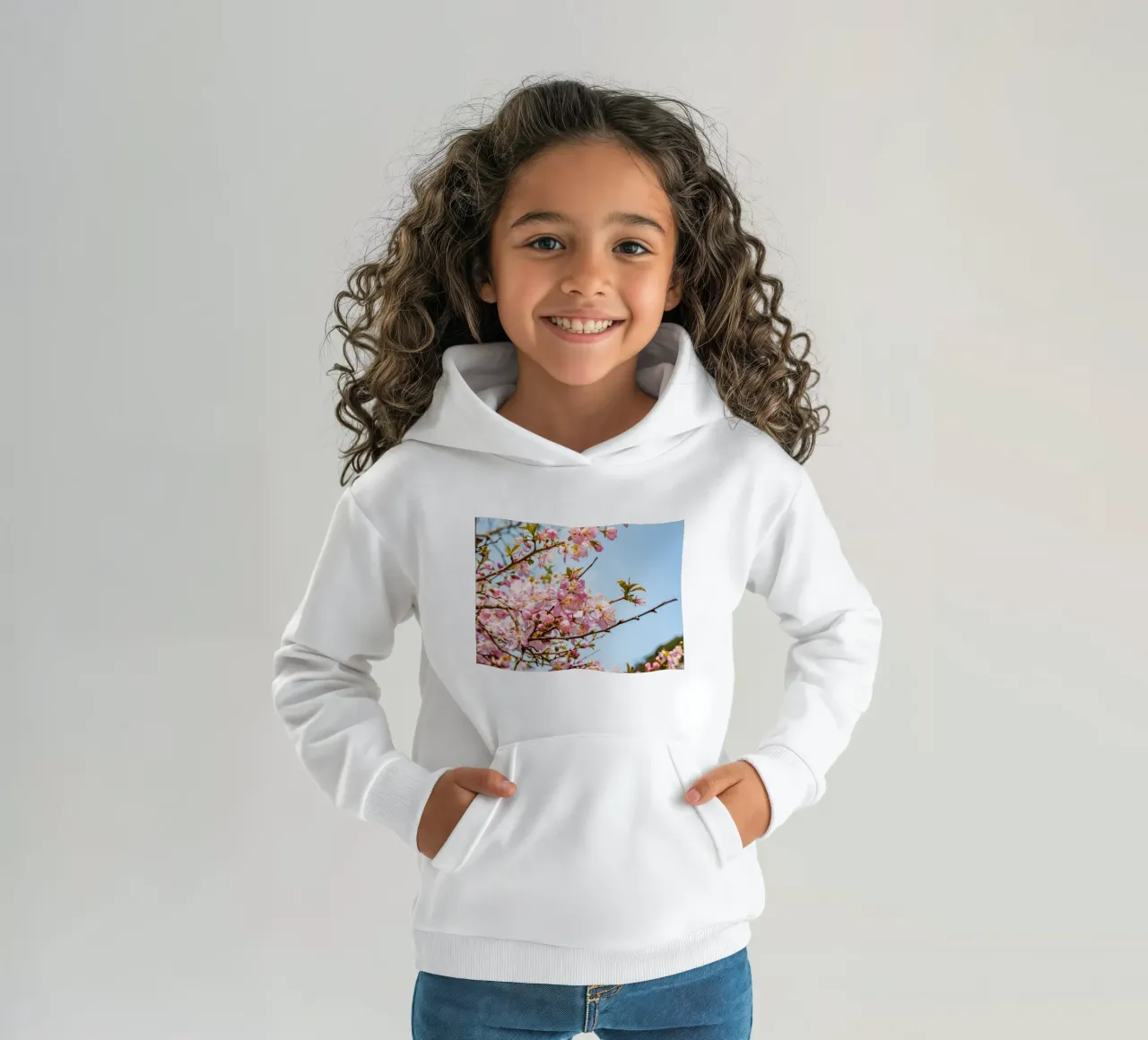 Fiori di ciliegio rosa felpa bambino con cappuccio da Marcel Bisig
