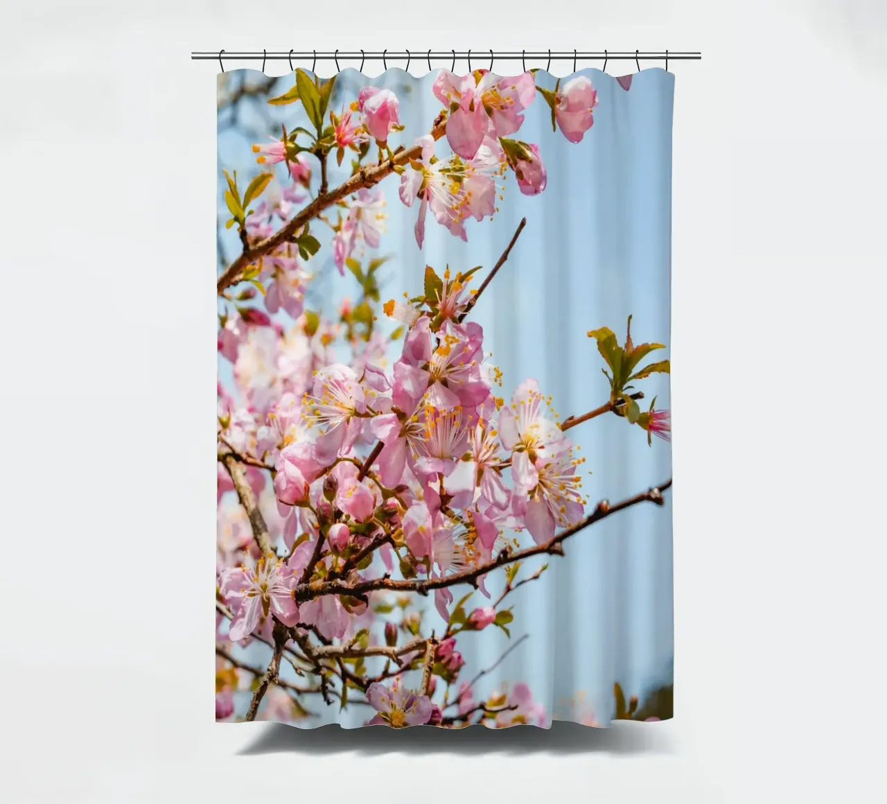 Fiori di ciliegio rosa tenda da doccia da Marcel Bisig