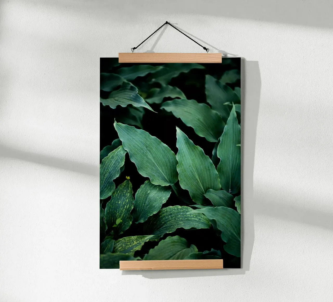 Dark Leaves 15 poster con telaio in plastica da Mareike Böhmer Photography