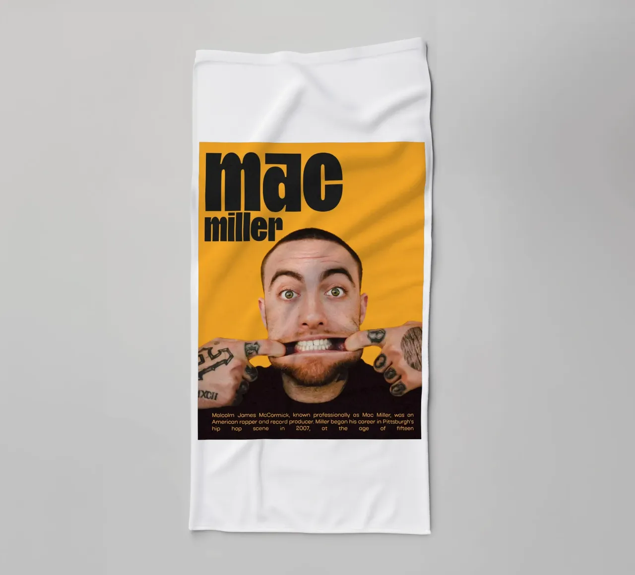 Facce sorridenti e divertenti Mac Miller asciugamano da bagno da softseilish