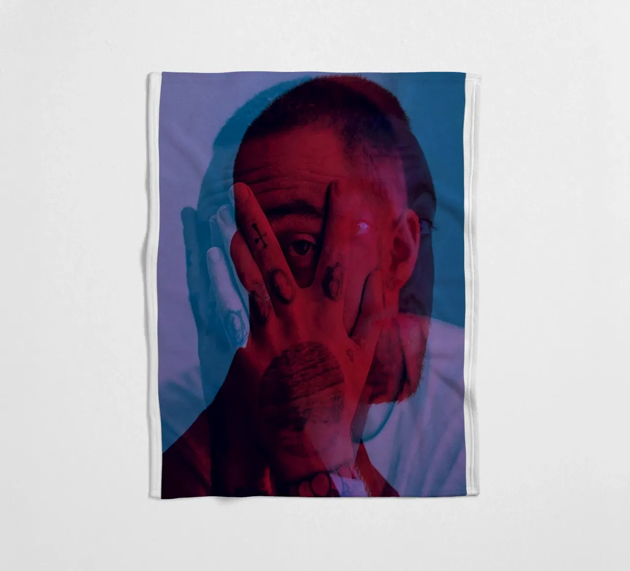 Mac Miller affronta un'alternativa coperta in pile da softseilish