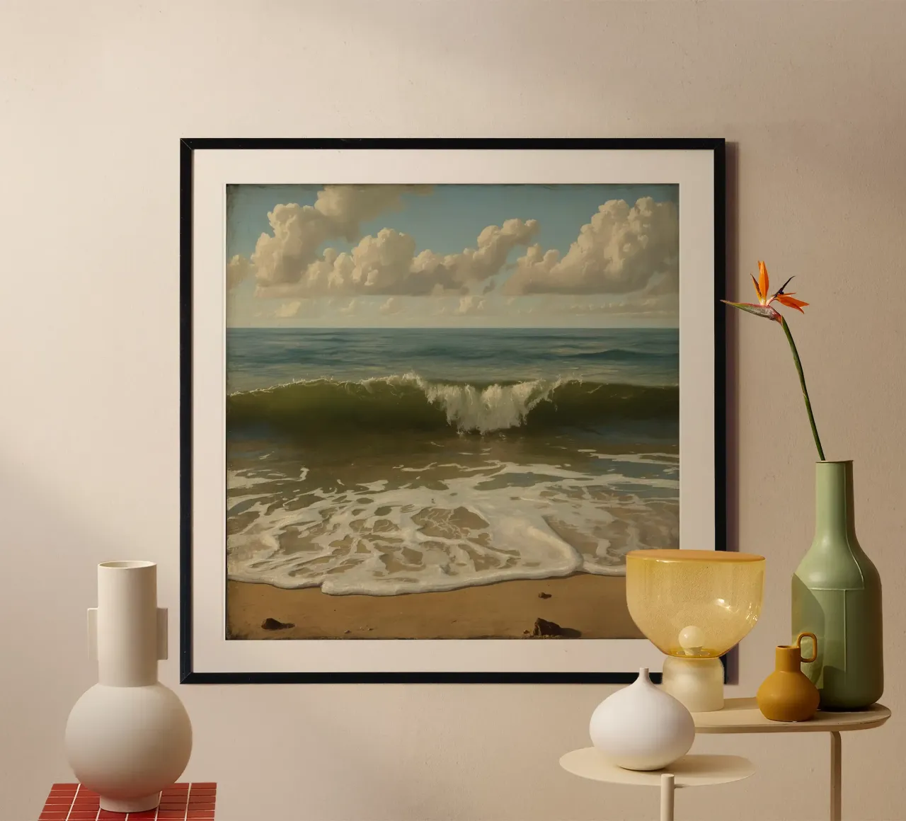 De douces vagues s'échouent sur le rivage sablonneux sous un ciel clair à midi. poster de DesignDoodle