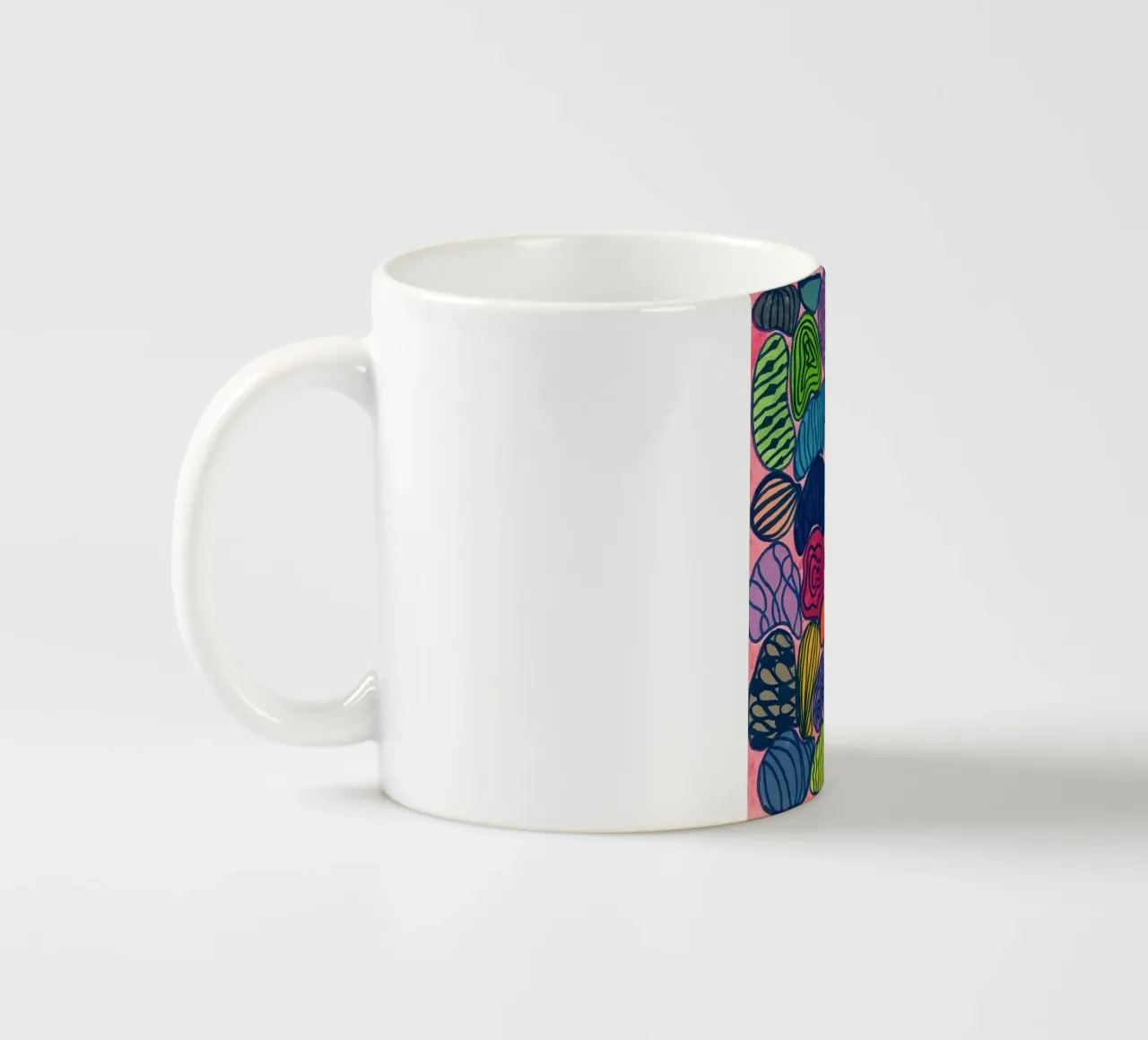 Pietre colorate a motivo tazza in ceramica da Nica Colorie