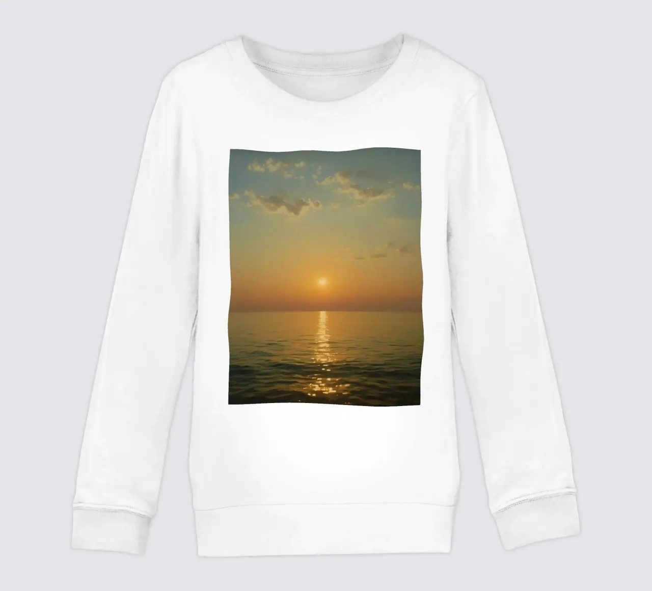 Tramonto sulle acque calme dell'oceano con riflessi dorati felpa bambino da DesignDoodle