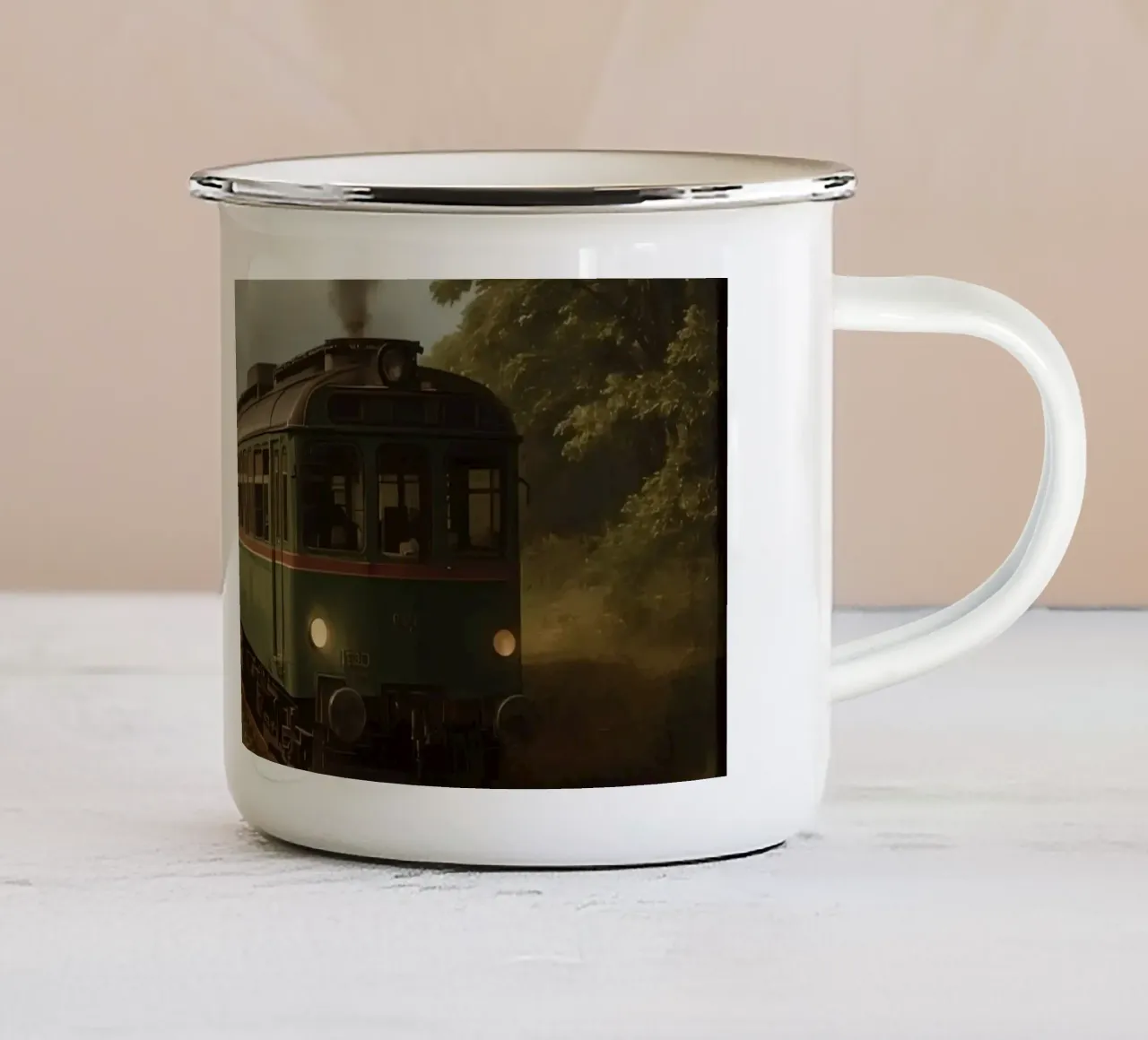 Il treno storico viaggia lungo una ferrovia panoramica in campagna tazza in smalto da DesignDoodle