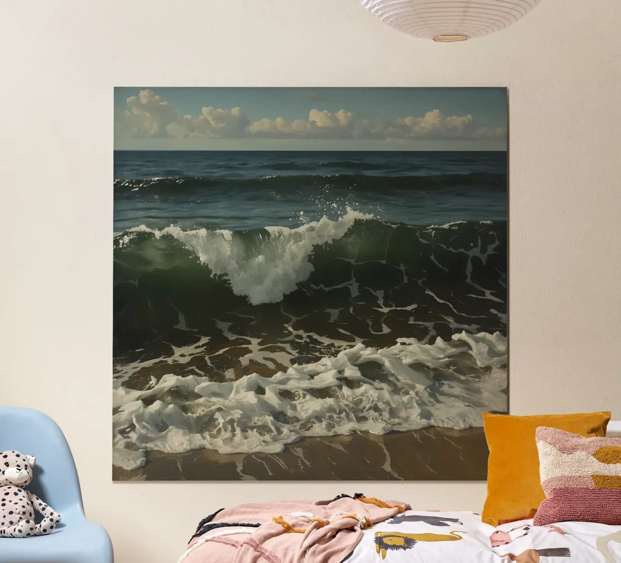 Onde che si infrangono sulla riva sotto un cielo azzurro e limpido carta hahnemühle da DesignDoodle