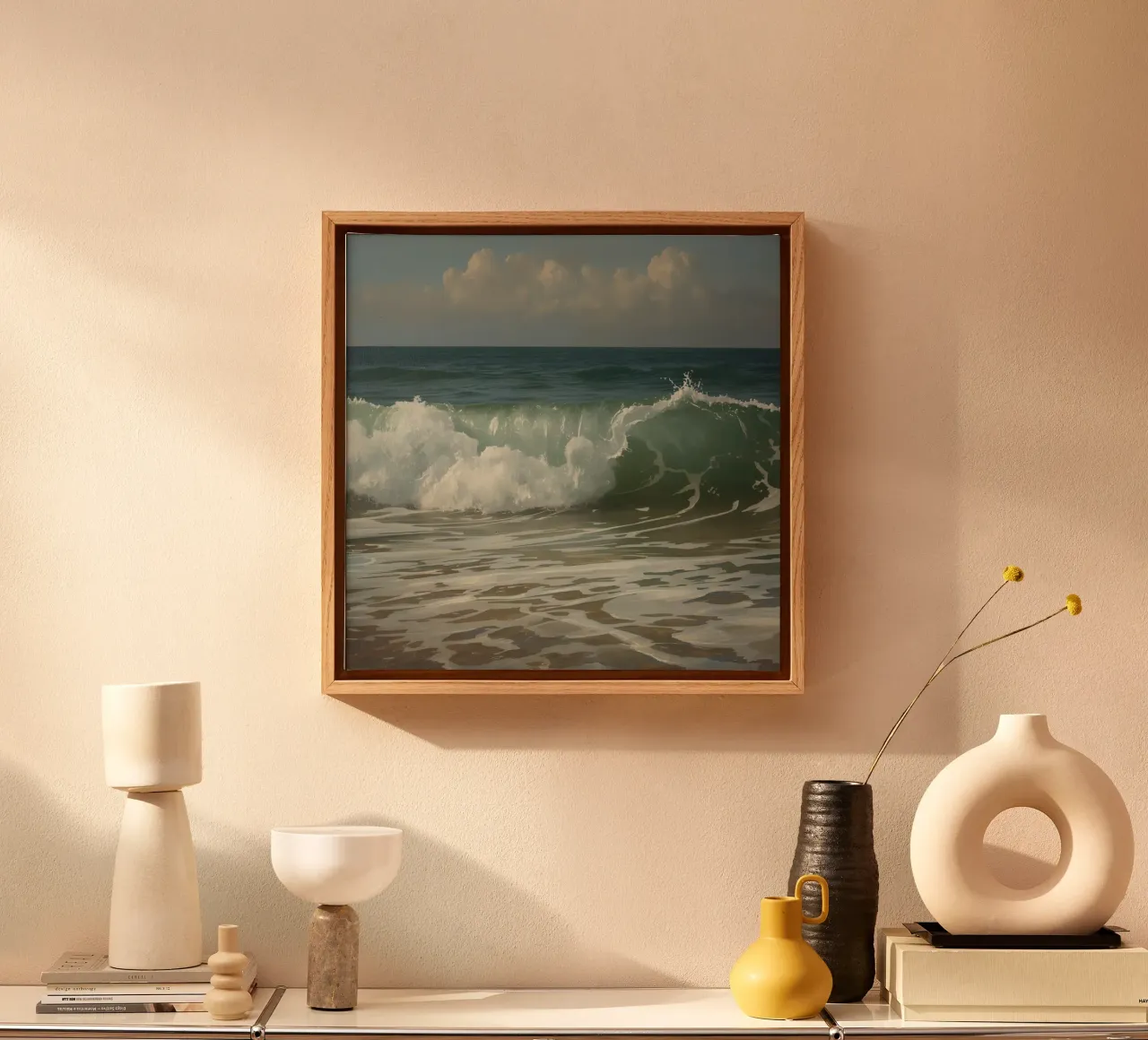 Le onde dell'oceano si infrangono sulla riva sotto un cielo limpido tela con Cornice a cassetta da DesignDoodle