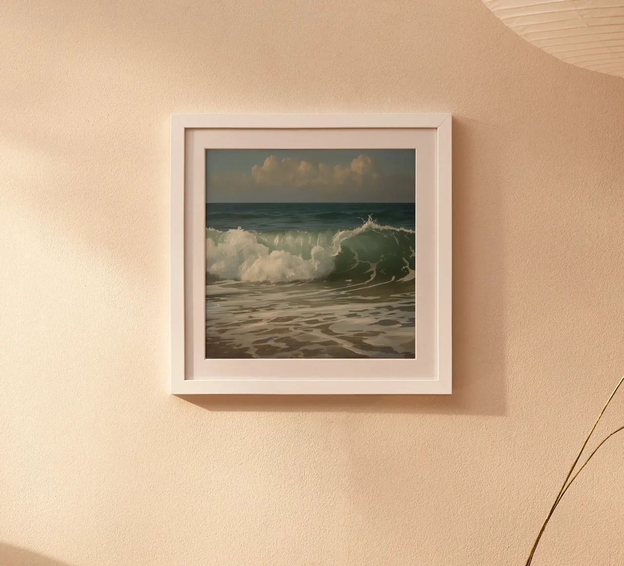 Le onde dell'oceano si infrangono sulla riva sotto un cielo limpido carta hahnemühle da DesignDoodle
