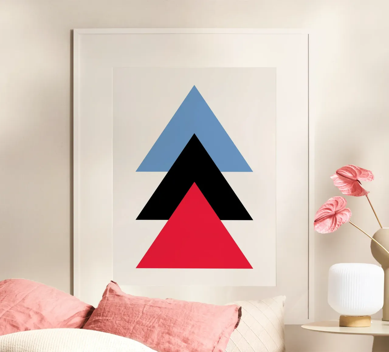 Trío geométrico moderno - Impresión artística en triángulo poster con marco de aluminio de Casa Calm