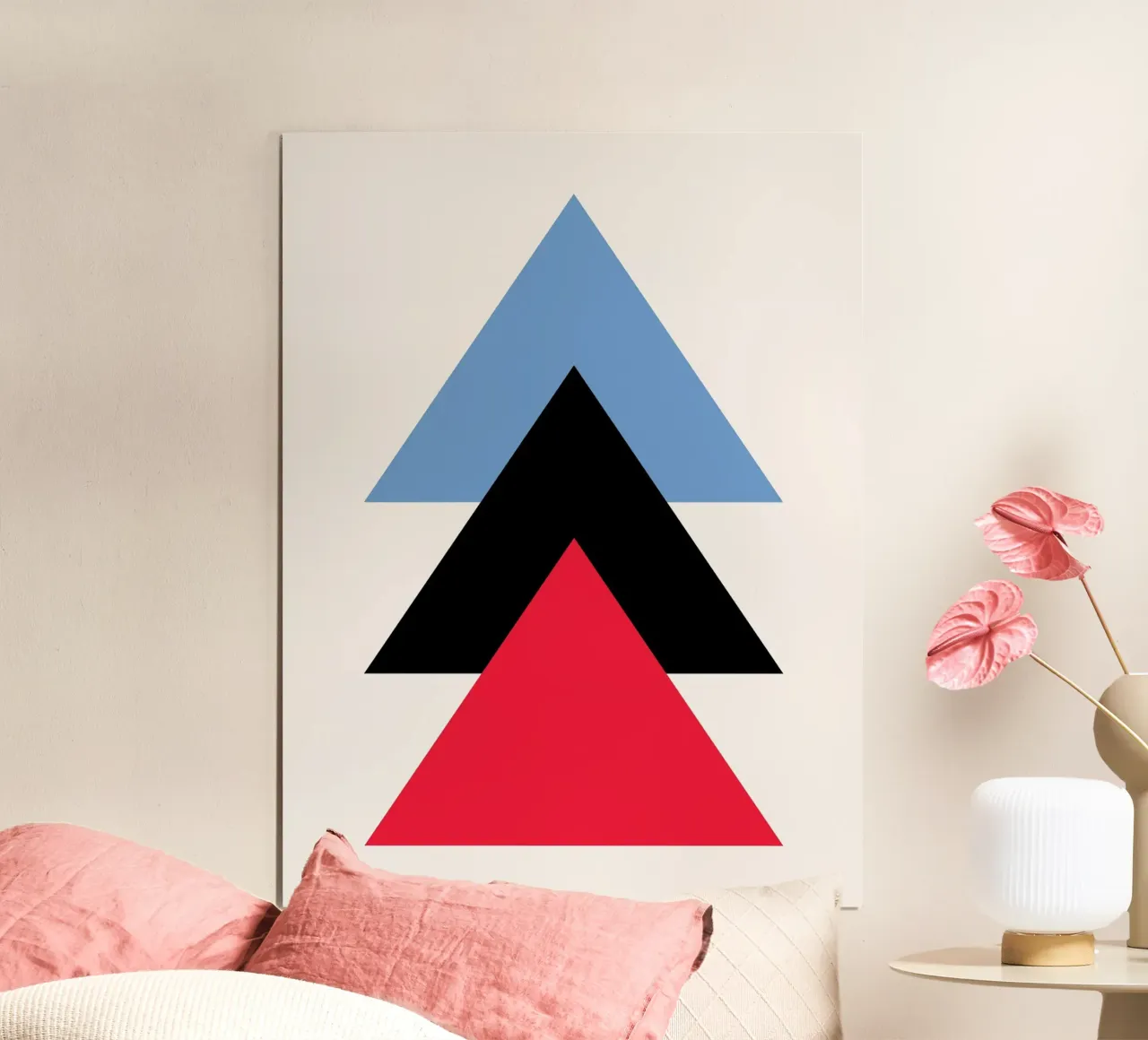 Trío geométrico moderno - Impresión artística en triángulo poster con marco de aluminio de Casa Calm