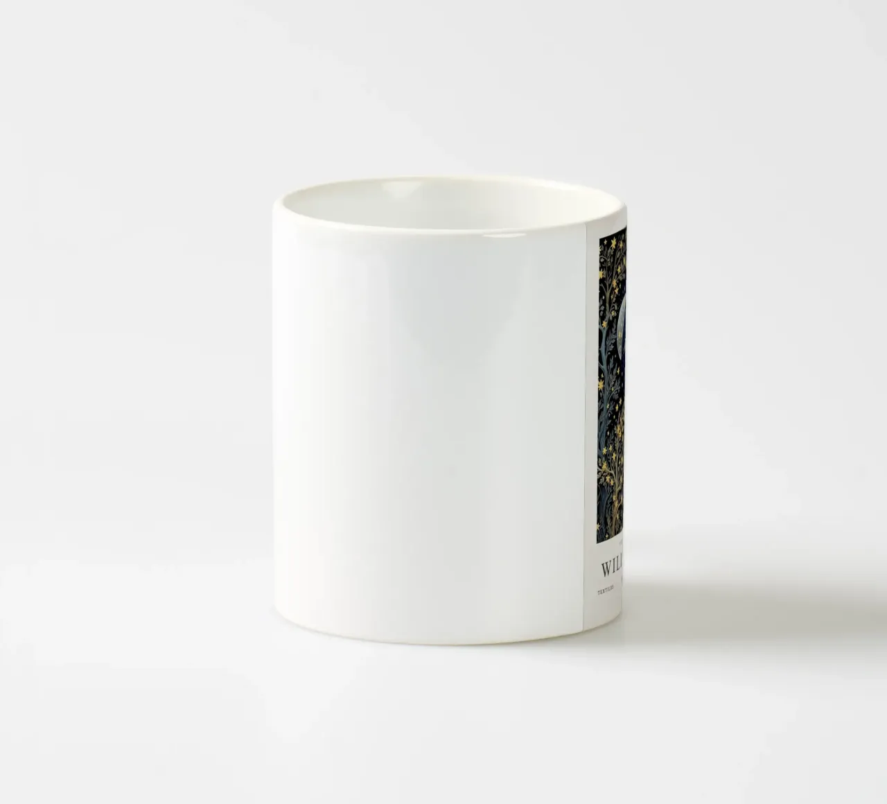 un bellissimo albero da guardare di notte tazza in ceramica da Ropech Shop