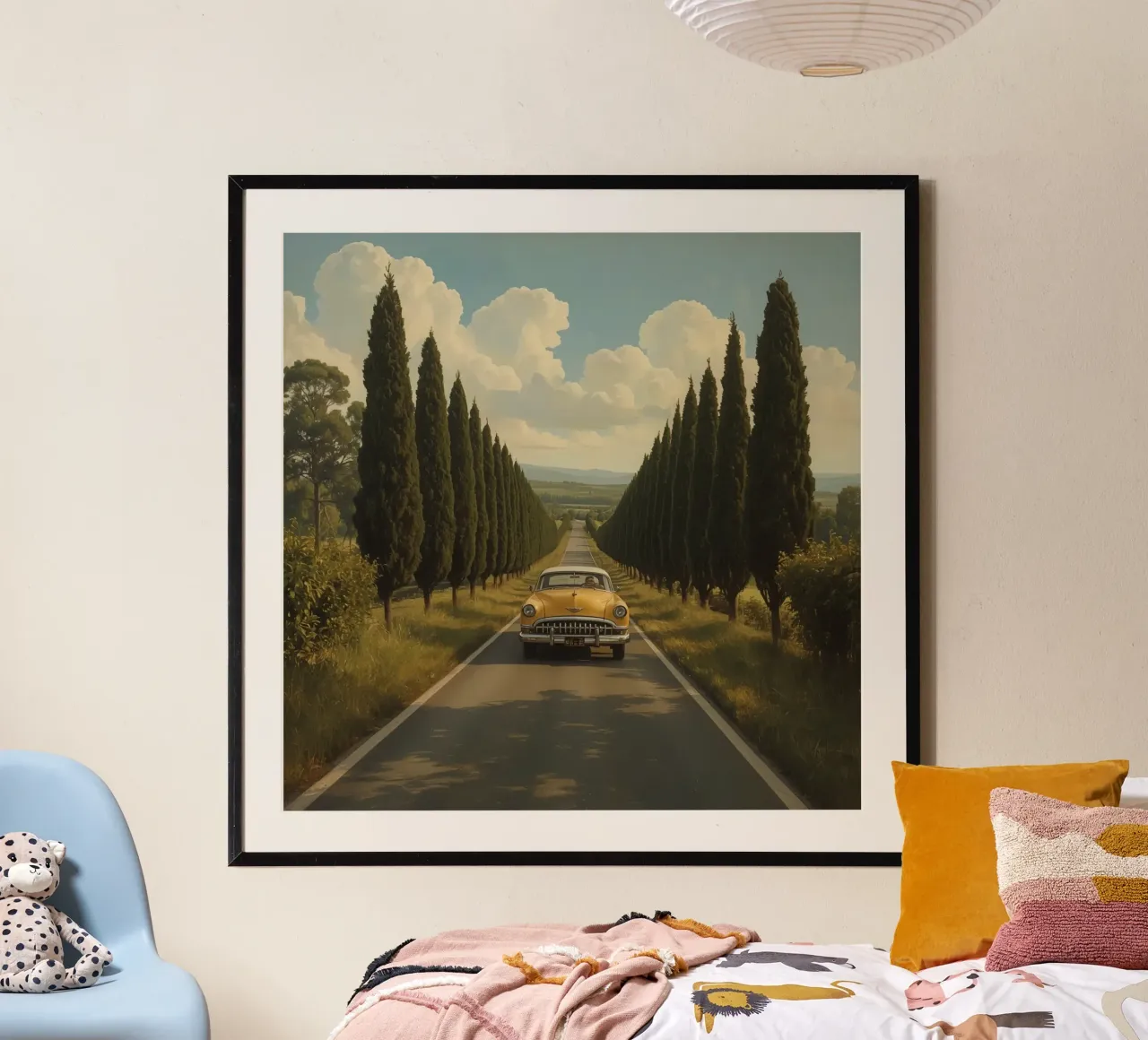 Oldtimer fährt unter bewölktem Himmel eine Allee entlang Hahnemühle von DesignDoodle