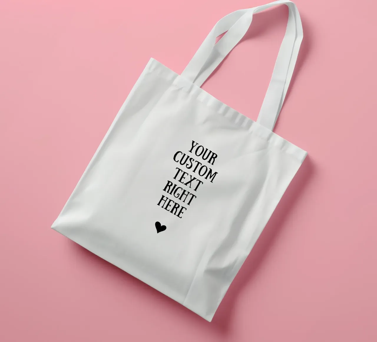Custom text in black and white with heart borsa in juta da WORTSPIEL