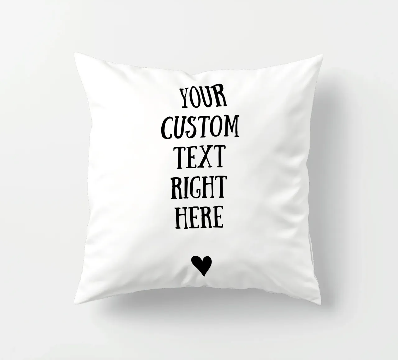 Custom text in black and white with heart cuscino da WORTSPIEL