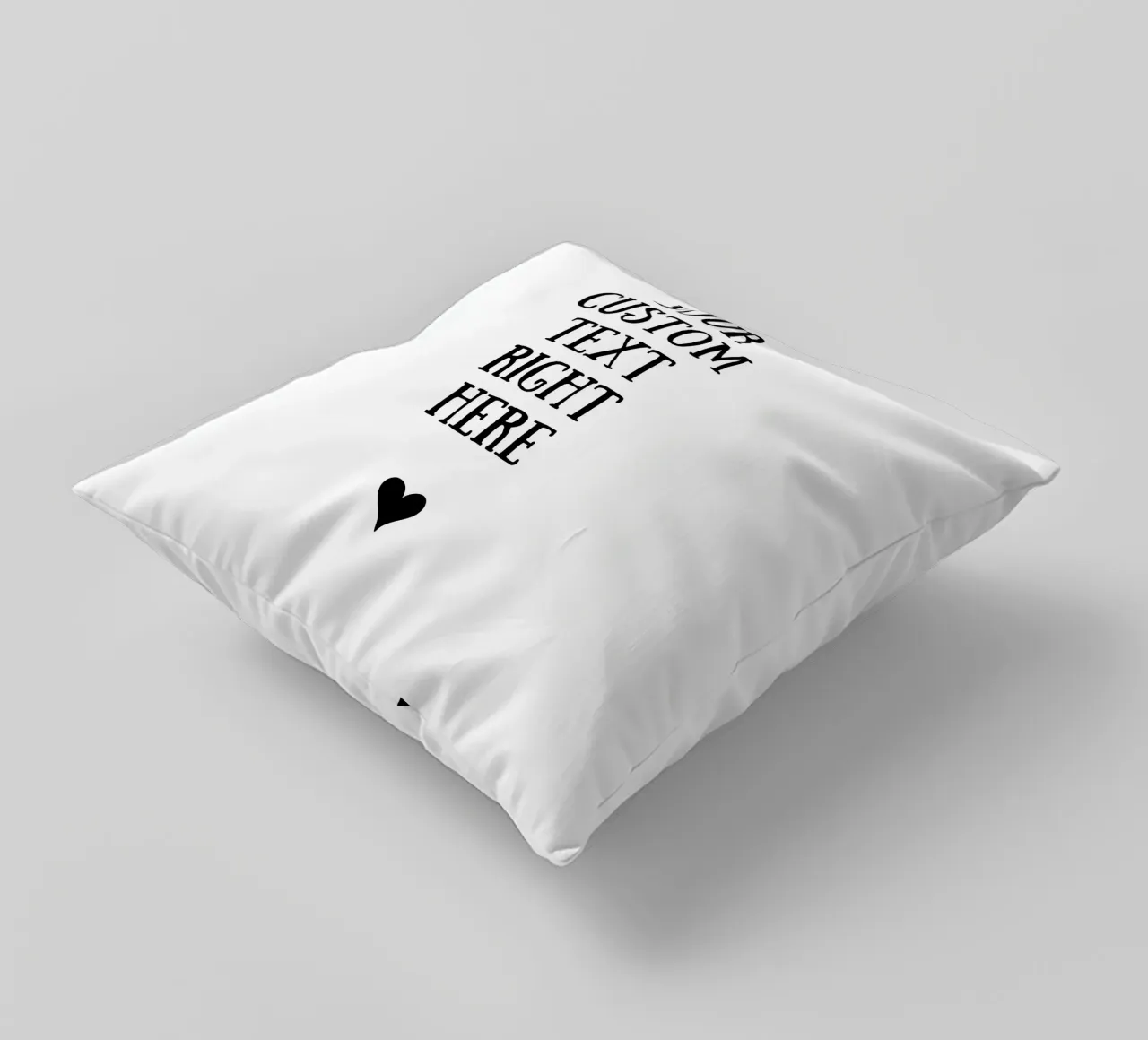 Custom text in black and white with heart cuscino da WORTSPIEL