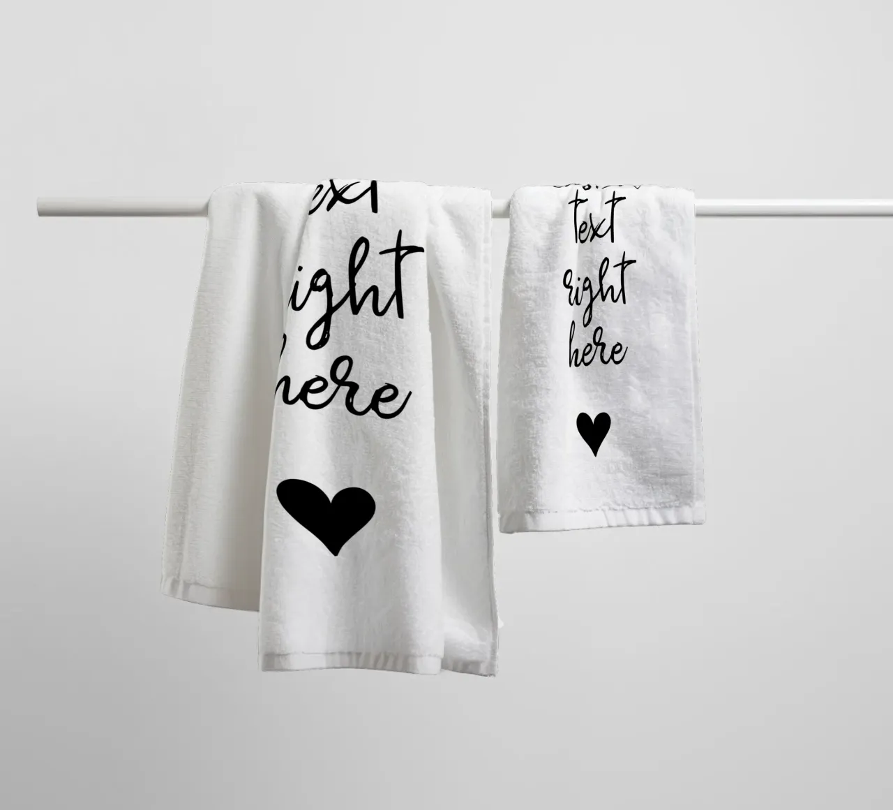 Custom text in black and white with heart Handtuch von WORTSPIEL