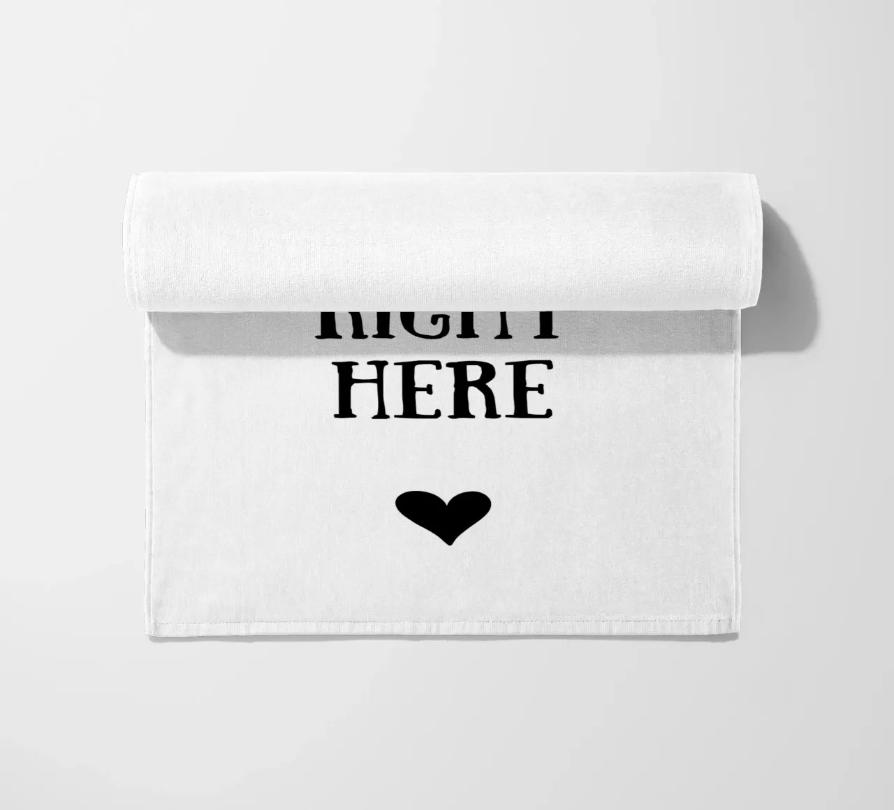 Custom text in black and white with heart telo mare da WORTSPIEL