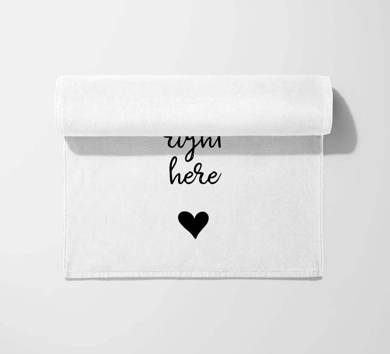 Custom text in black and white with heart Strandtuch von WORTSPIEL